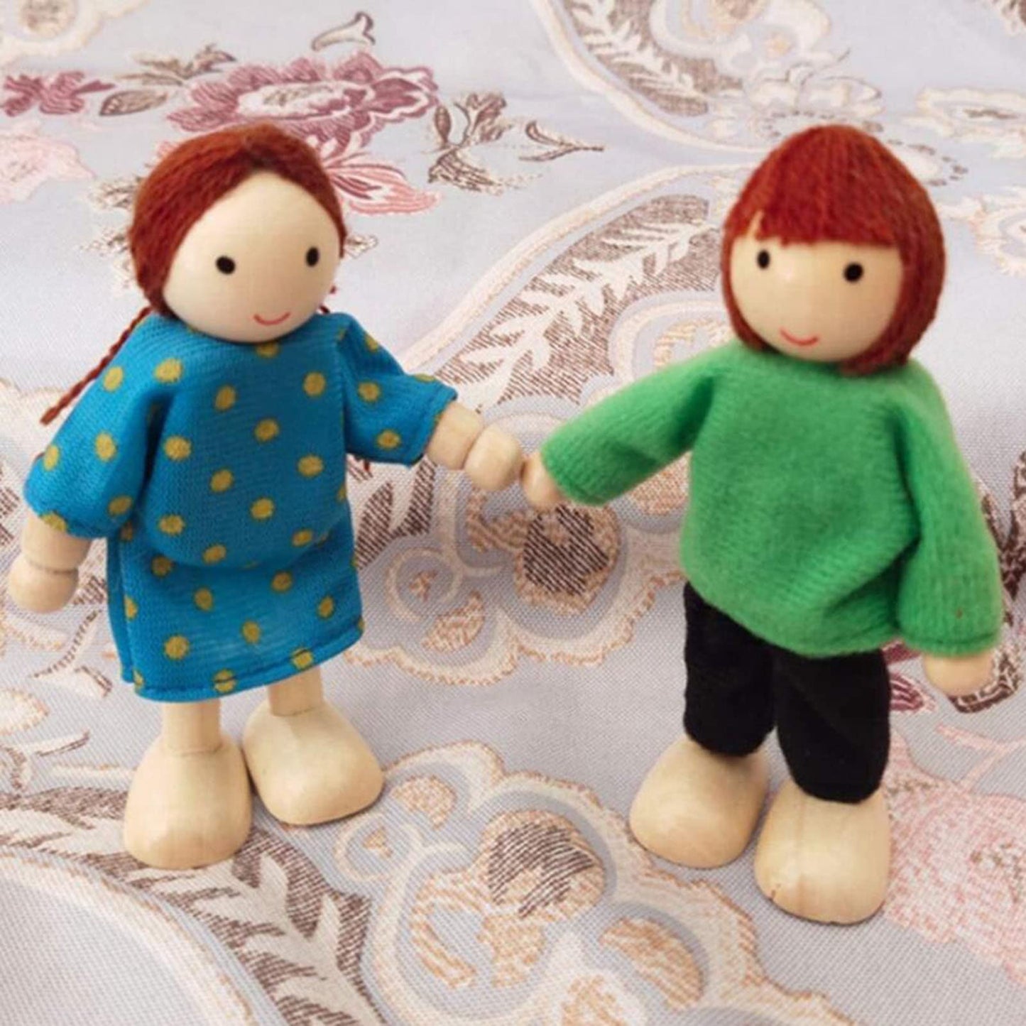 HYSTYLE 7 Pack Wooden Doll House with Family Dolls and Pretend Play Figures  Mini People Figures (Stripe People)