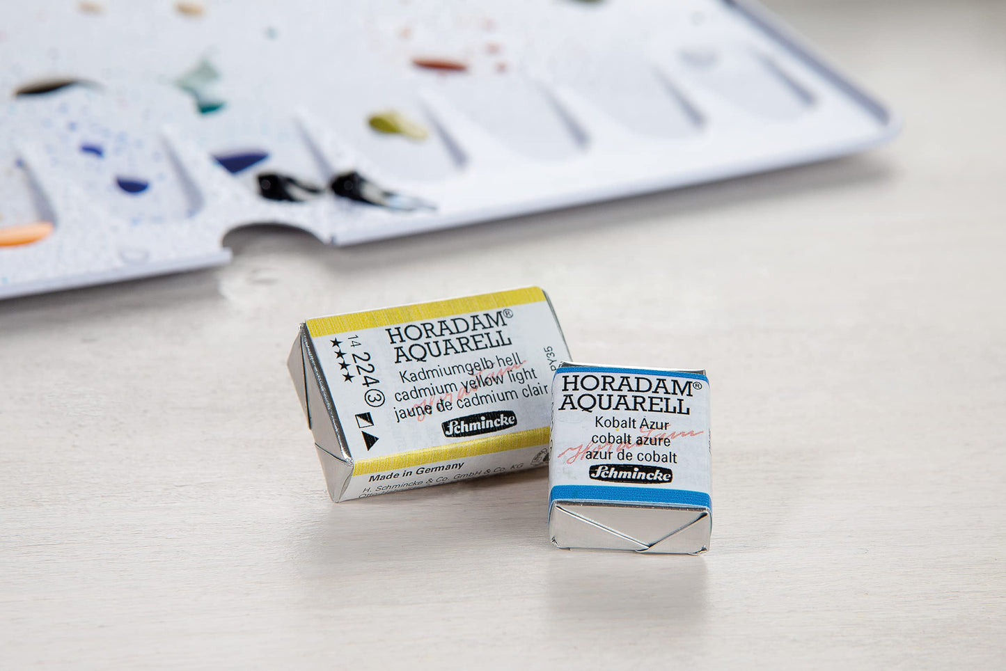 Schmincke Watercolor Pans - Transparent Green Gold full pan