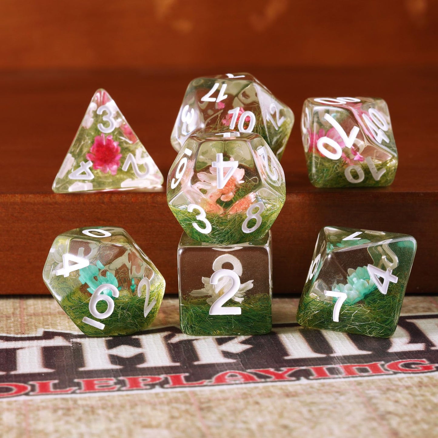 Resin Dnd Dice Set Handmade Flower D&D Die Filled With Flowers And Grass For D&D Dungeons And Dragon Tabletop Games