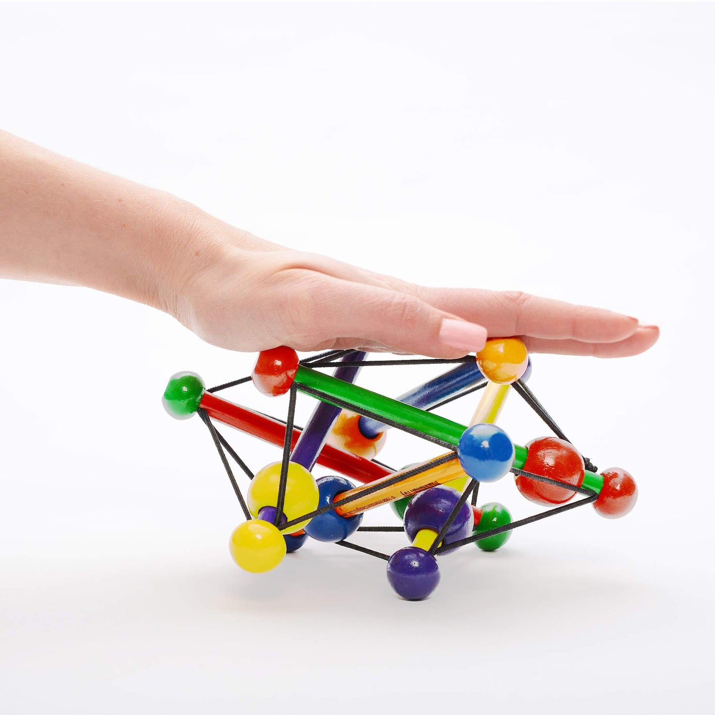 ボーネルンド Manhattan Toy Skwish Classic - Multicolor Wooden Rattle, Medium Size, Model 200980