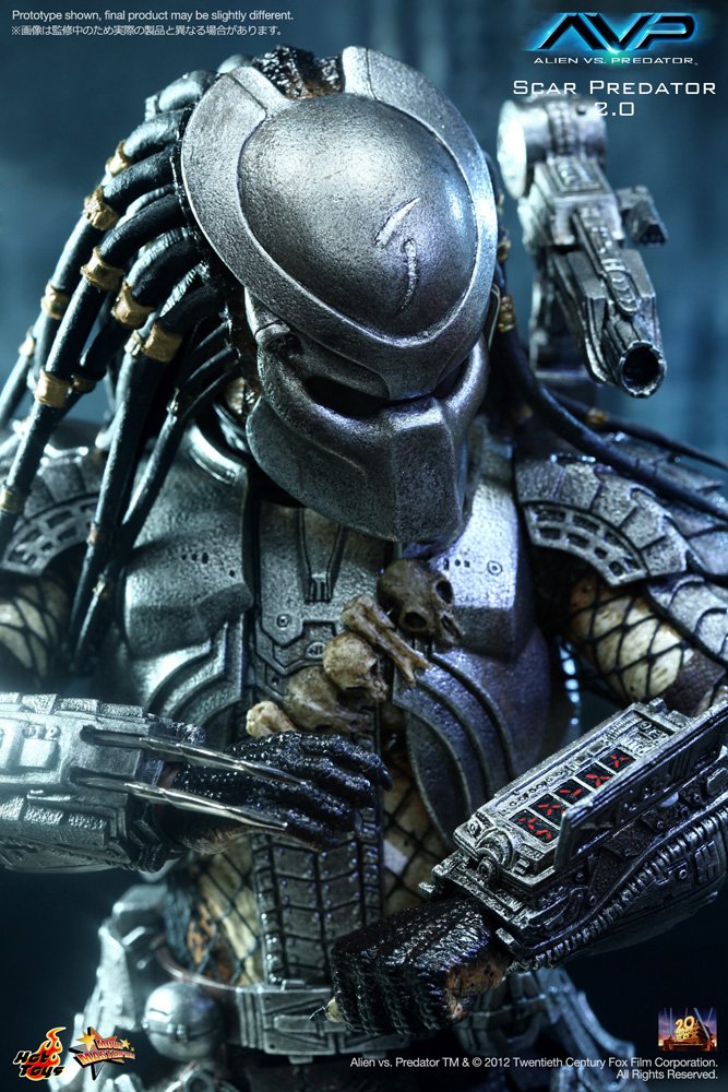 Hot Toys Sideshow Scar Predator Sixth Scale Figure, 14 inches, Multicolor, Model MM#190
