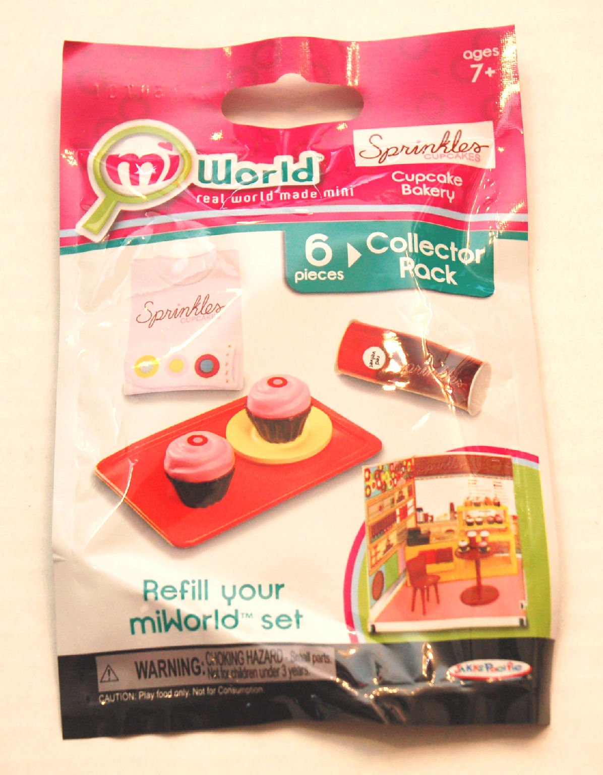 Mi World Collector Pack - Sprinkles Cupcake Bakery - 2 Cupcakes, 1 Plate, 1 Tray, 1 Cupcake Mix And 1 T Shirt