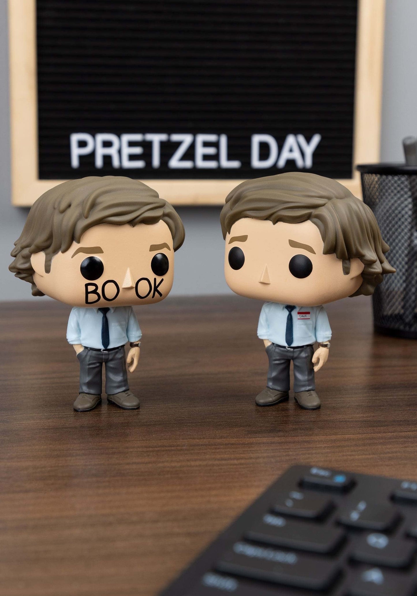 Funko Pop TV Jim Halpert Vinyl Figure - 1/6 Chance Rare Chase Variant - Multicolor Collectable - Model 34903 - Perfect Gift for Fans