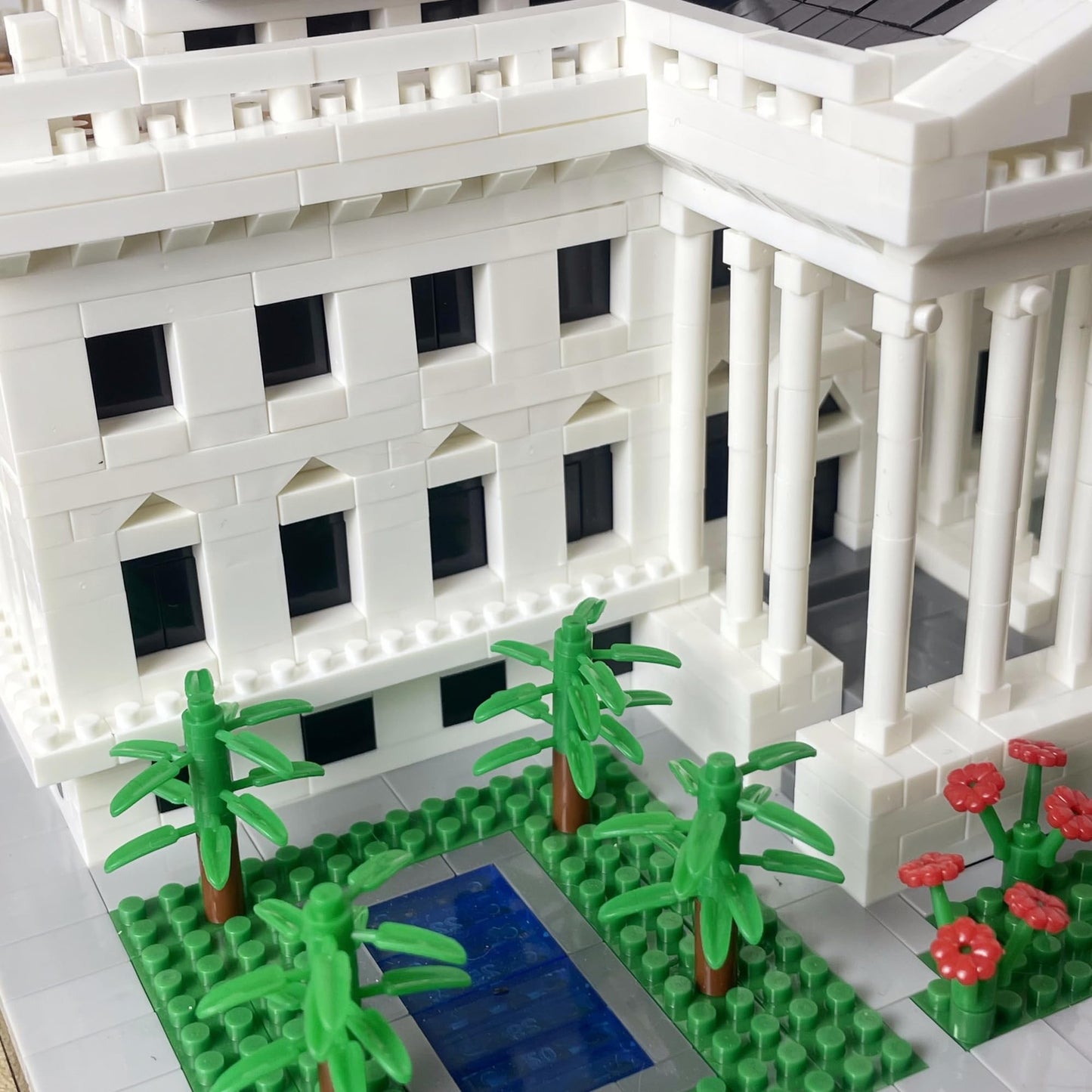 alltogetho Micro Mini Building Blocks - White House Replica, Educational Fun Toy, Medium Size, Plastic Material