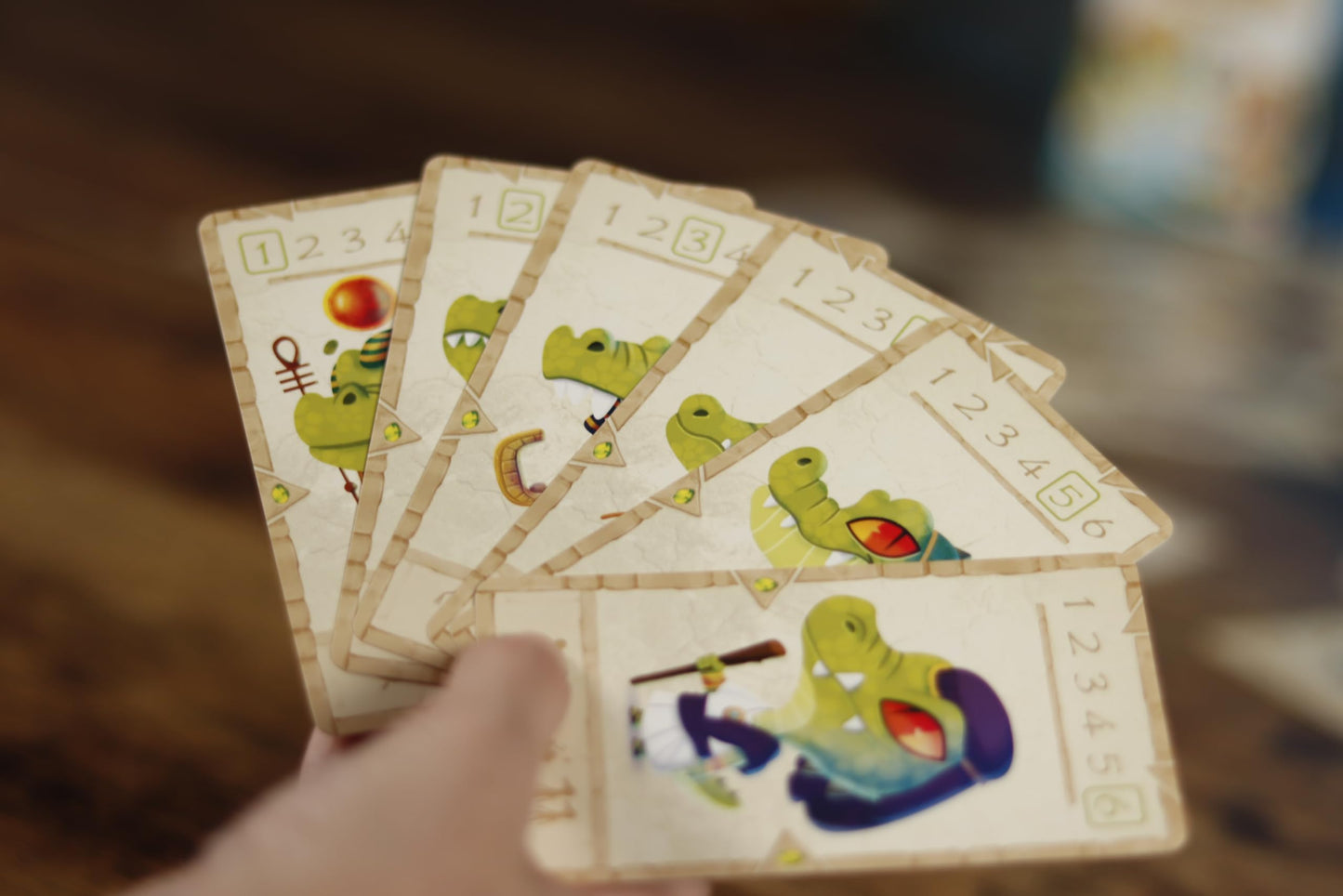 Loki Hâpy Families - Collecting Game, Pyramid Themed, Kids & Family, Ages 5+, 2-4 Players, 10 Min