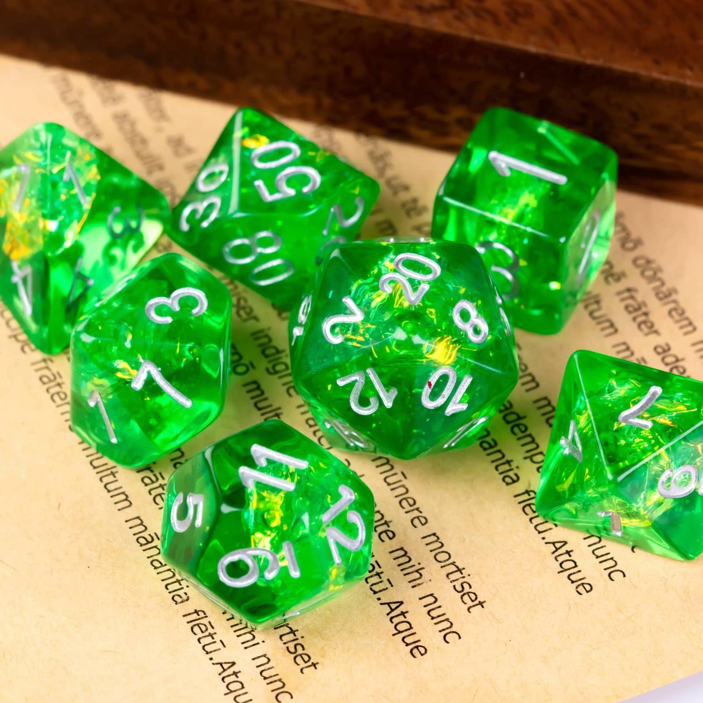 Udixi Resin Polyhedral Dnd Dice Set, 7Die Rpg Dice Set For D&D Role Playing Game And Board Games (Green With Silver Numbers)