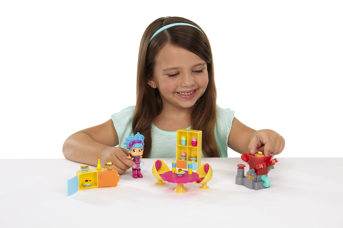 Luna Petunia Fabulosa Café Playset