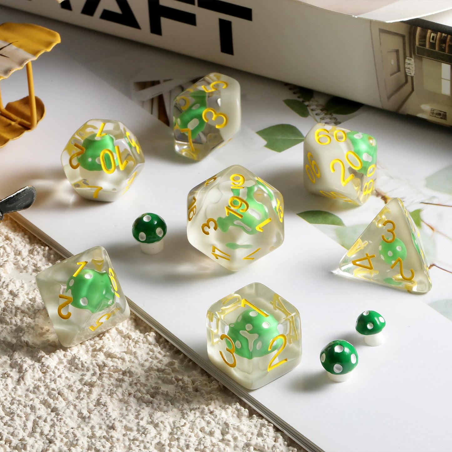 Mushrooms D&D Dice, DNDND 7PCS Resin DND Dice with Velvet Bag for Dungeons and Dragons Role Playing Games and Tabletop Games(Gre