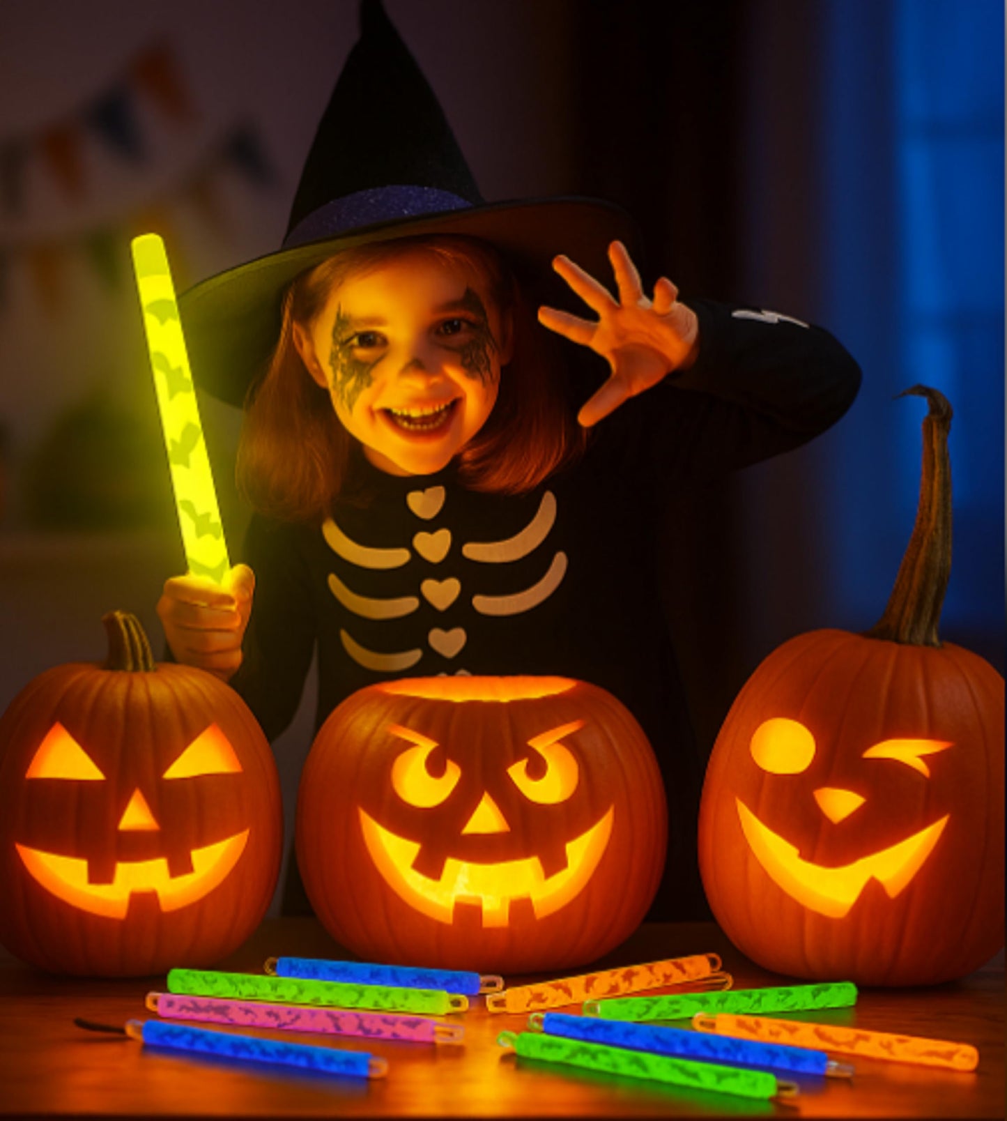 Meooeck 50 Pcs Halloween Glow Sticks Bulk Party Pack, Hanging Wands in 6 Design Bulk for Halloween Party Favors Supplies, Glow i