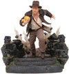 Diamond Select Toys Indiana Jones And The Raiders Of The Lost Ark: Escape With Idol Deluxe Gallery Statue