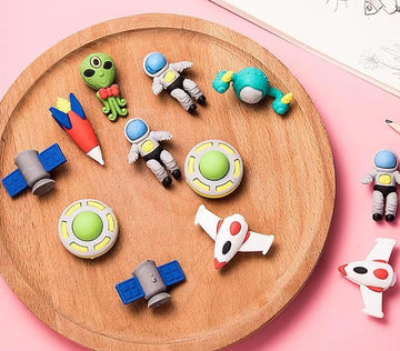 Kleeblatt Space Erasers For Kids Bulk 70Pcs,Puzzle Assembled Mini Fun Desk Pets For Kids Classroom, Treasure Box Prizes,Party Fa
