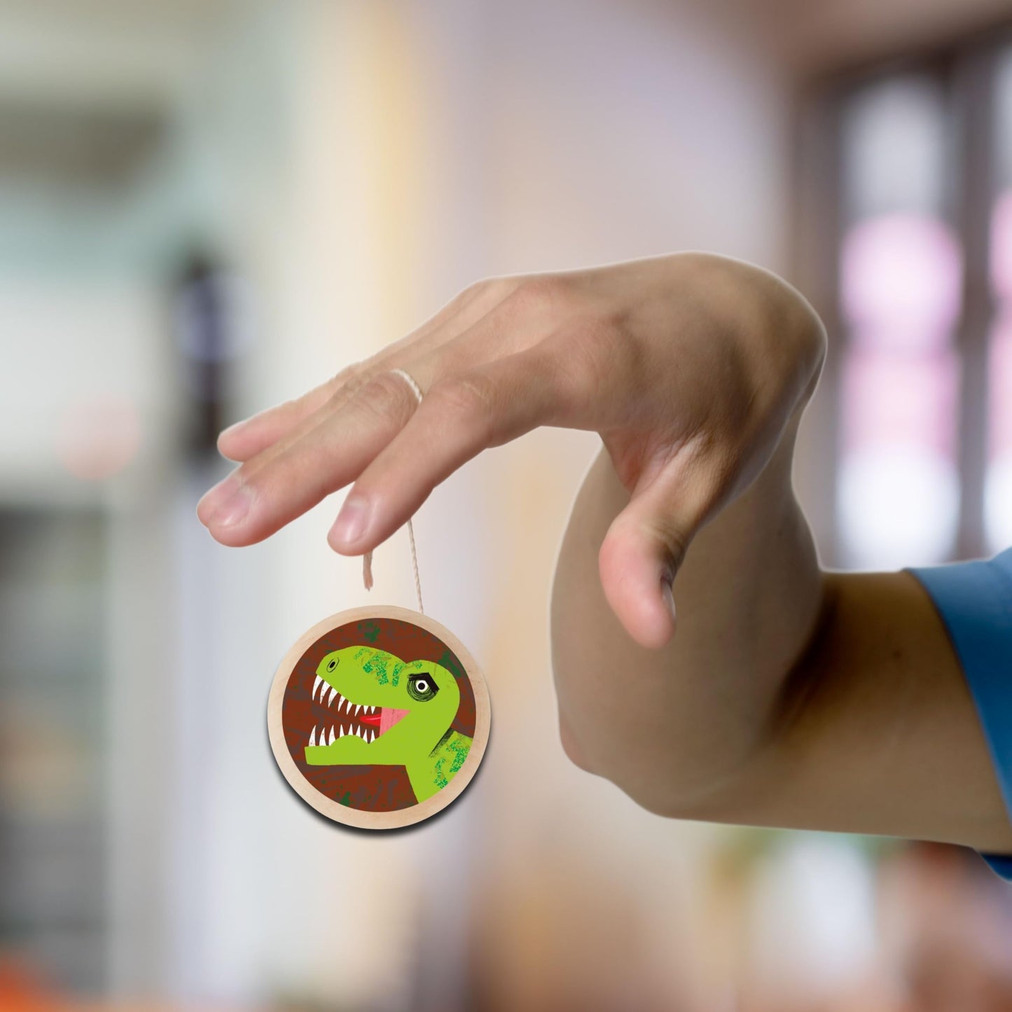 Mudpuppy T-Rex - Wooden Yo-Yo with Illustrations of Prehistoric Dinosaurs for Children Ages 6 and Up