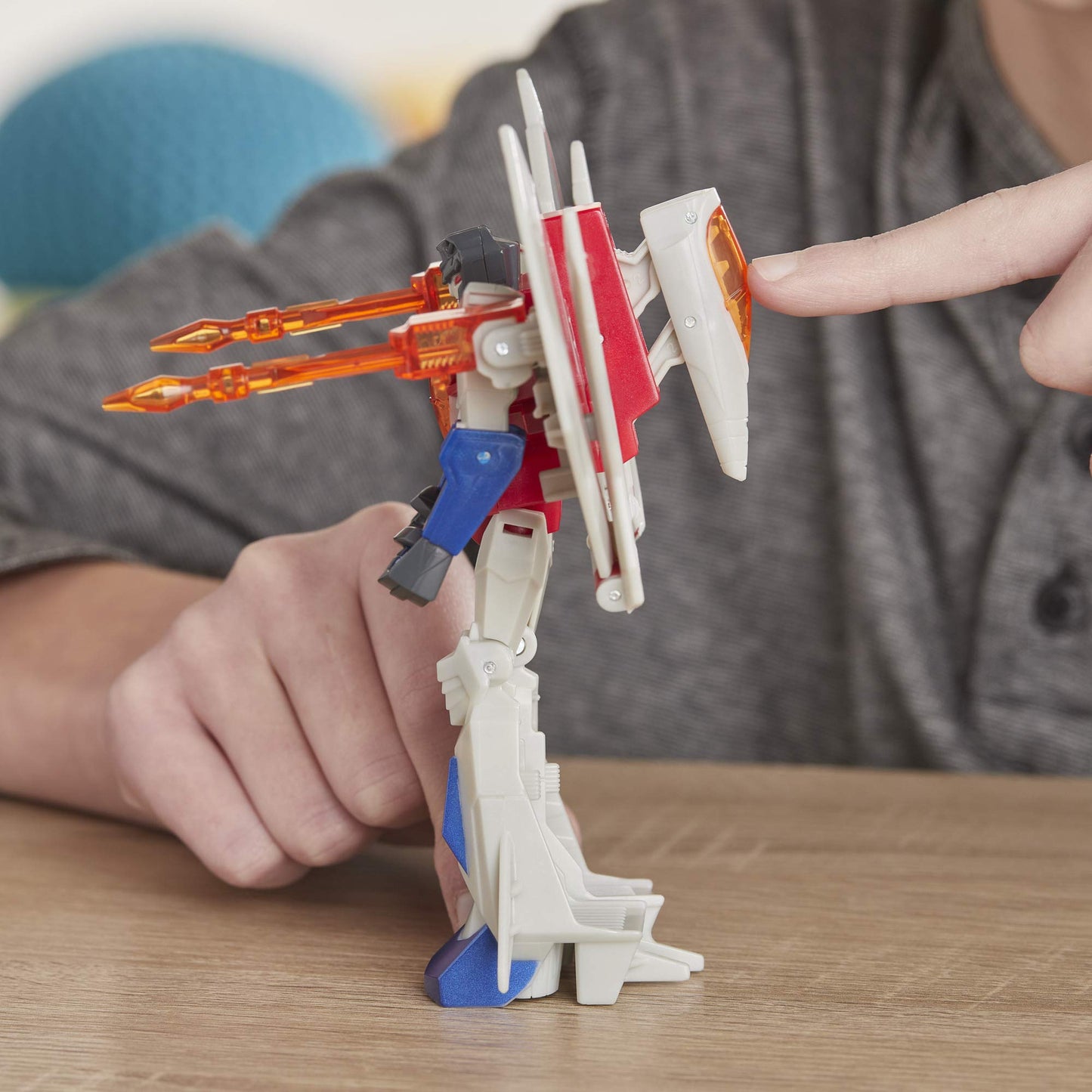 Transformers Bumblebee Cyberverse Adventures Action Attackers Warrior Class Starscream Action Figure, Starseeker Missile Move, 5.4-Inch