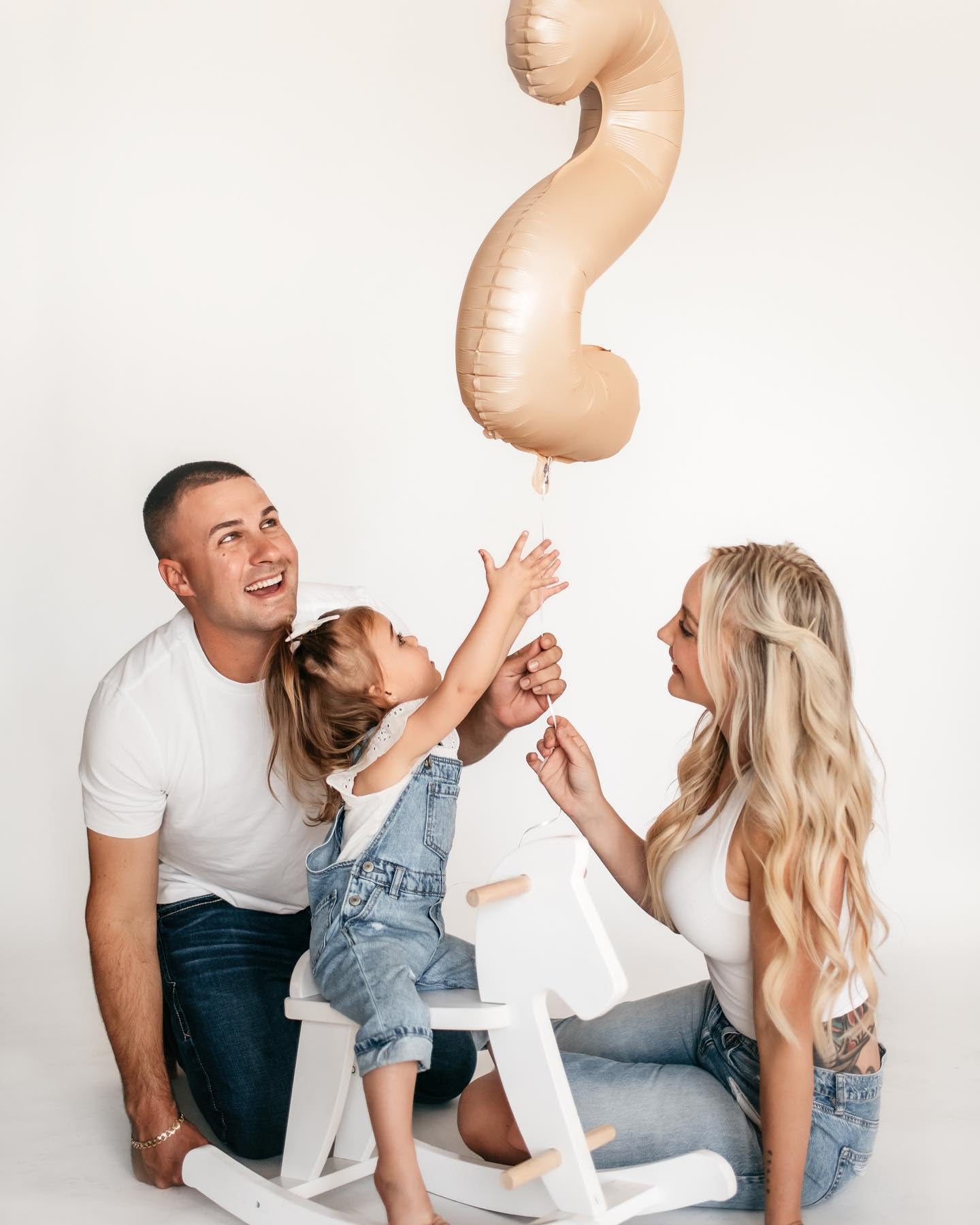 Light Brown 4 Balloon, Tan Number Balloons 40 Inch, 4Th Beige Party Decorations, Sandy Brown Four Large Numbers For Party Decor,