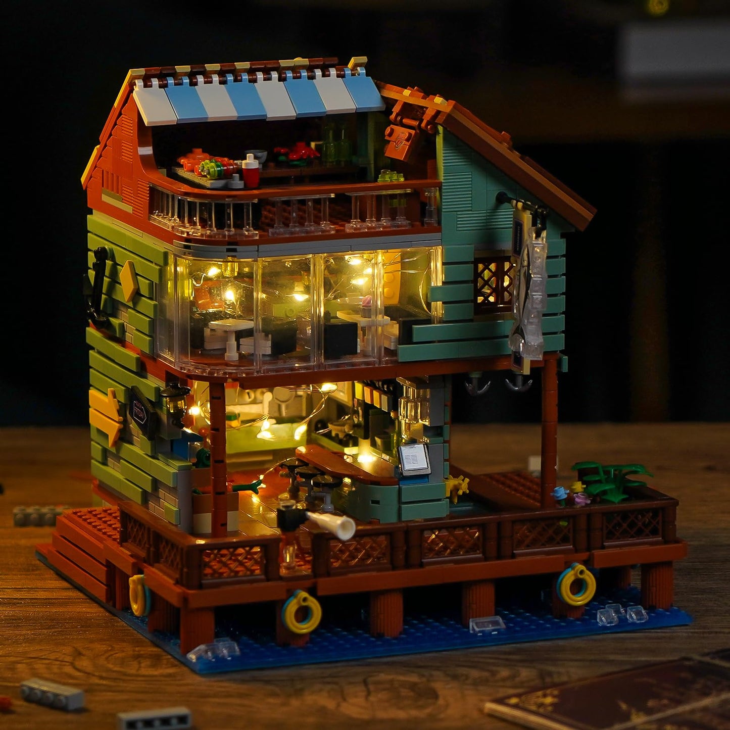 Hsanhe Harbour Restaurant House Mini Bricks Building Kit, Ideas Creative Architecture Building Toys Birthday Gift For Adult Boys Girls -2096 Pieces (Not Compatible With Lego Set)