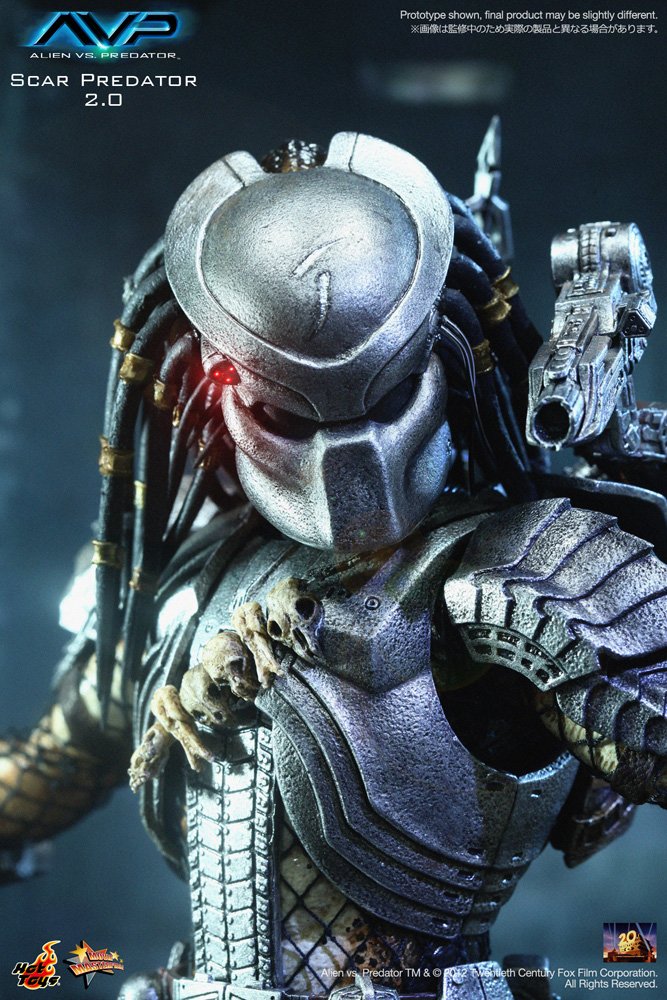 Hot Toys Sideshow Scar Predator Sixth Scale Figure, 14 inches, Multicolor, Model MM#190