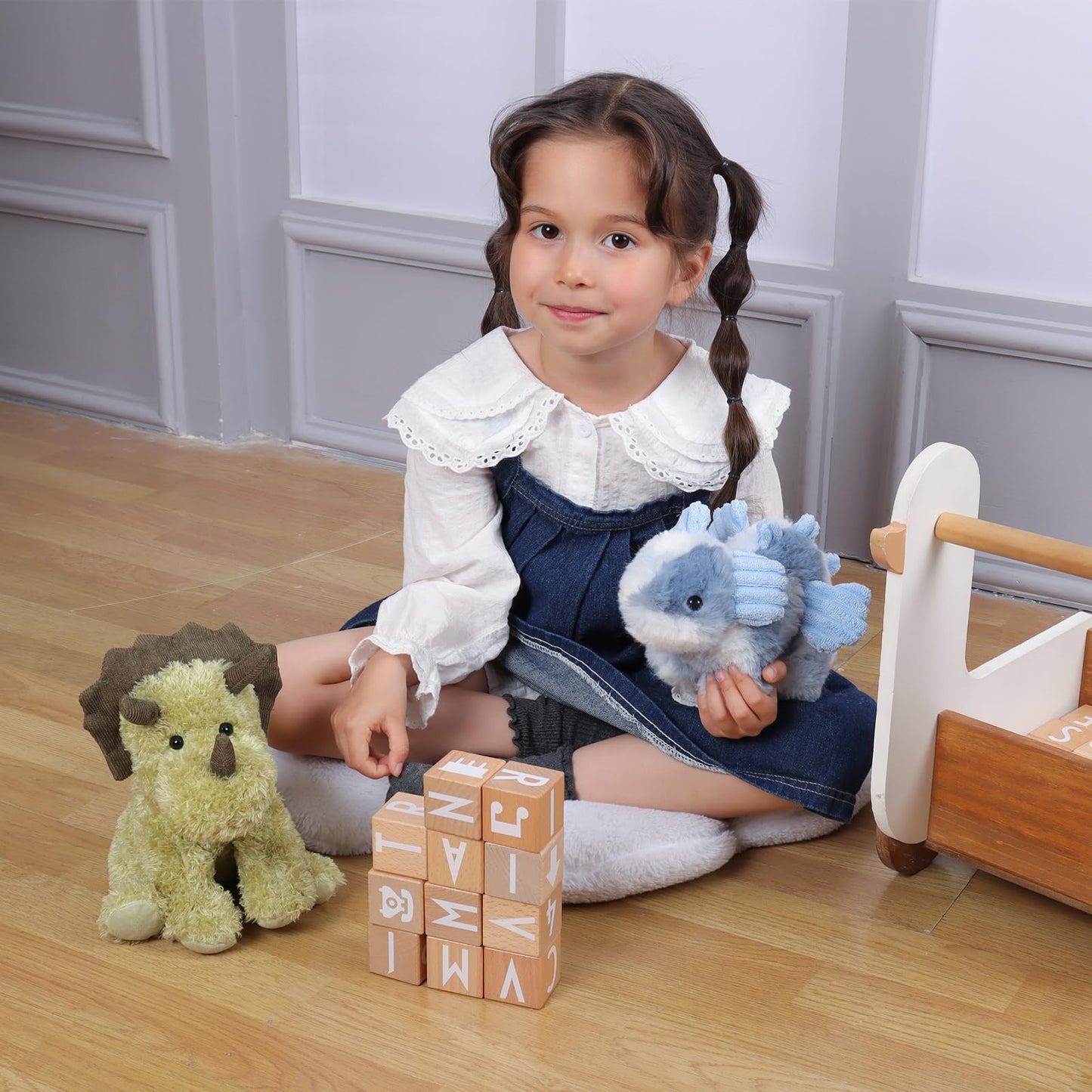 Apricot Lamb Toys Plush Green Dinosaur Triceratops Stuffed Animal Soft Cuddly Perfect For Child (Green Dino,9 Inches)