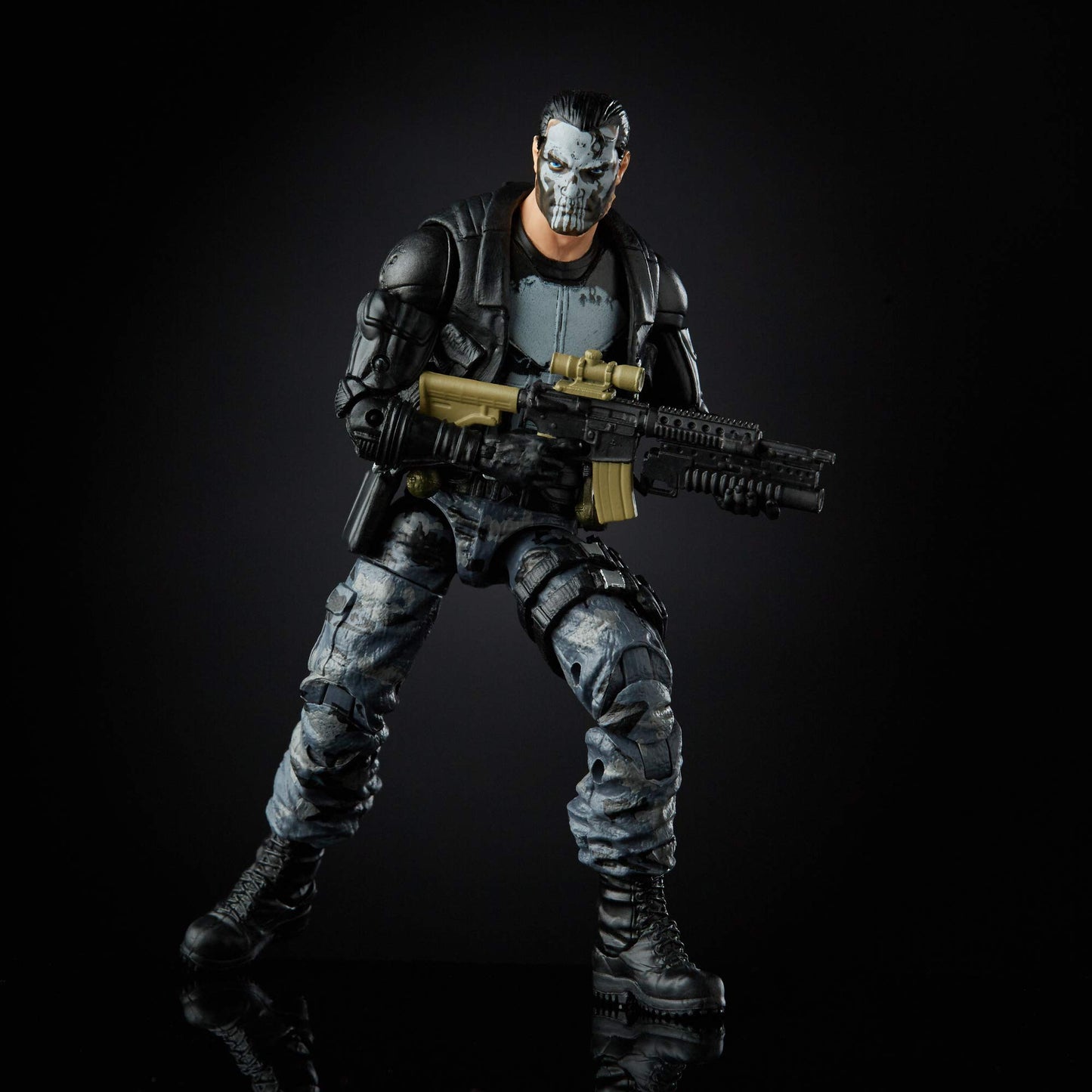 Marvel E86105L0 Punisher Figure,
