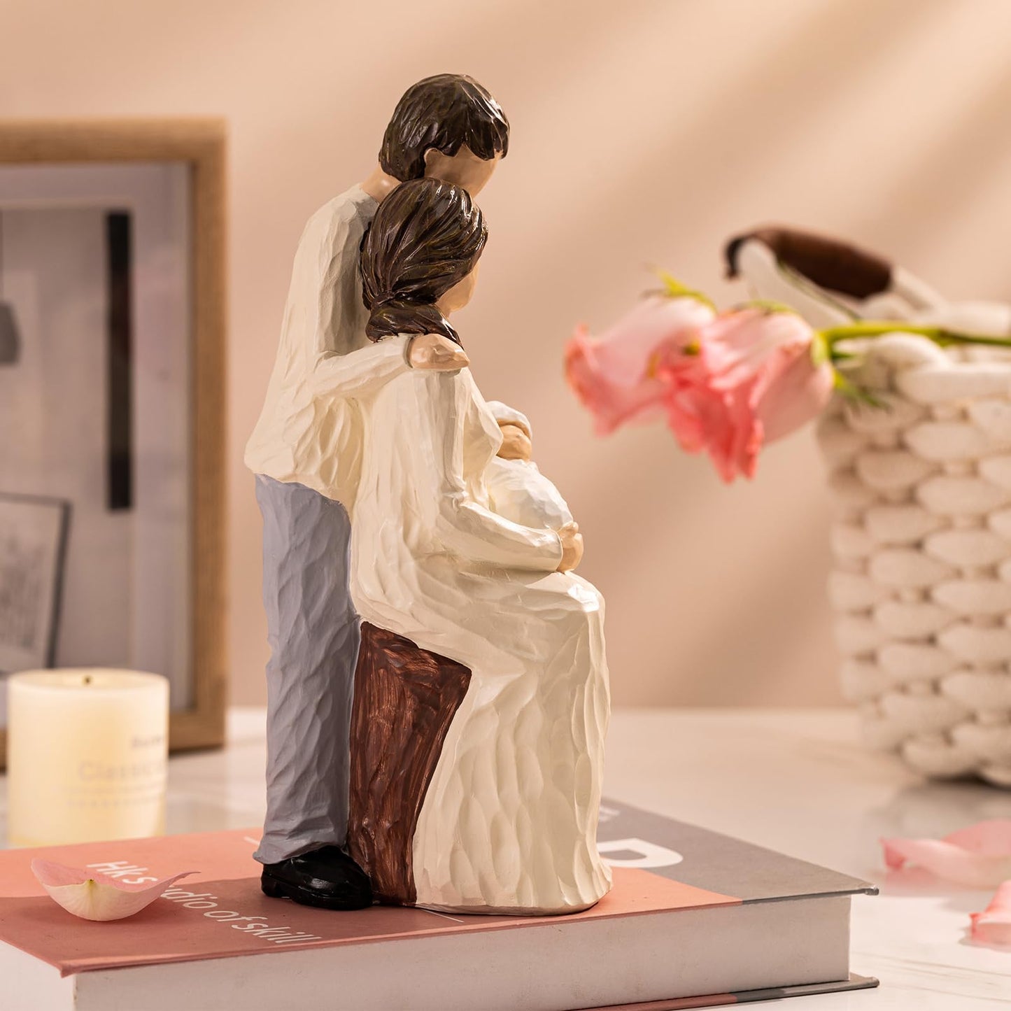 Elegondrar New Parents And Baby Figurines, Gifts For New Mom And Dad, Ideal For First Mothers Day, First Fathers Day, Hand Paint