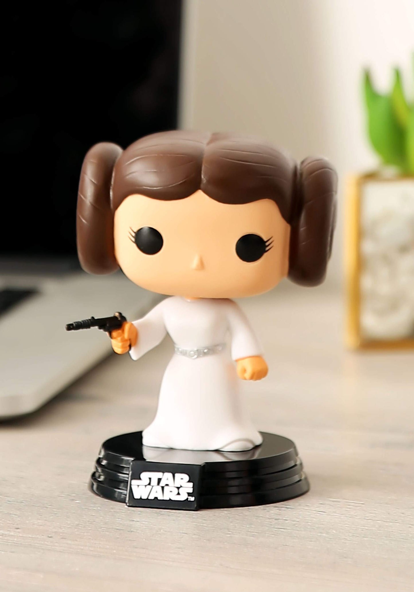 Funko POP! Star Wars Princess Leia Vinyl Figure Model 2319 - Collectible Toy