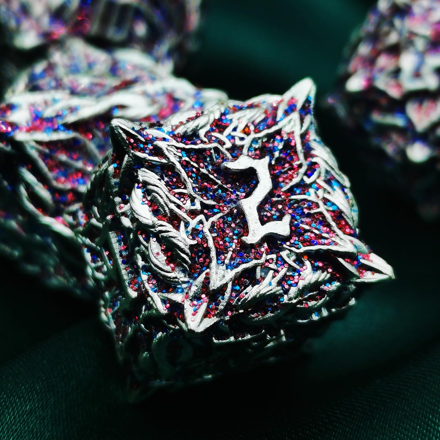 HAOMEJA Metal DND Flash Magic Vine Leaf Dice Set 7 PCS Polyhedral D&D Dice Set Apply to DunFgeons and Dragons Gift Role Playing