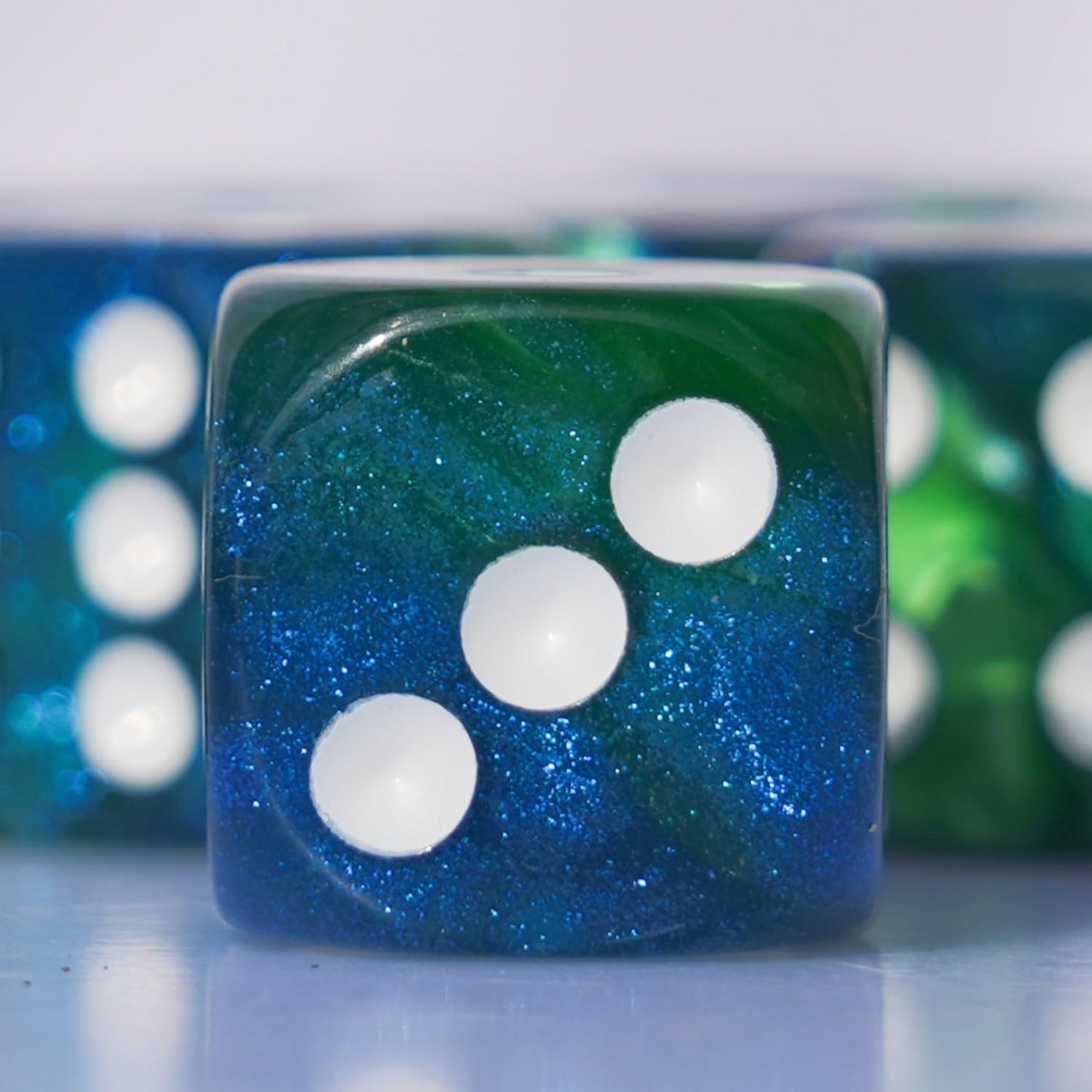 10 Pc D6 Dice 16Mm Acrylic Dice Set For Rpg Mtg Dnd Dice Table Games And Board Games (Green + Blue)