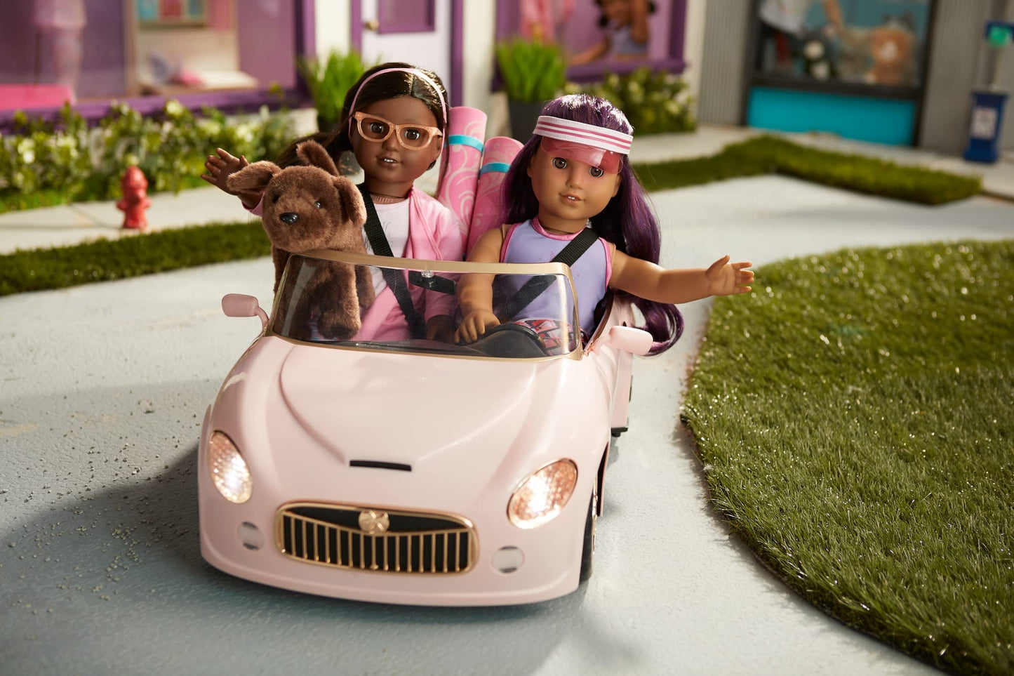 American Girl Truly Me 18-inch Doll Playset with Pink Remote-Control Sports Car, Working Doors & Headlights, Ages 6+