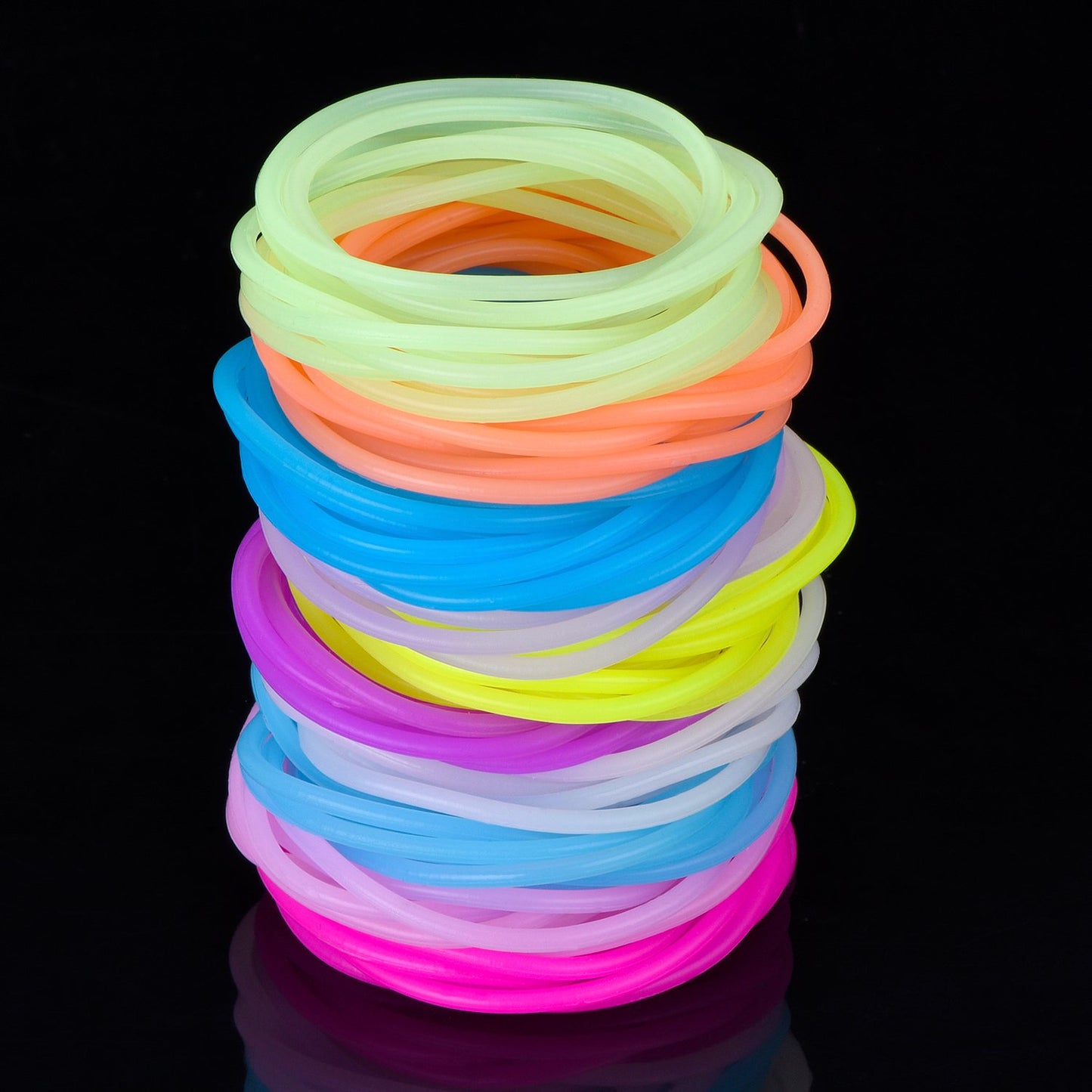 Hotop 100 Pcs 80s Multicolor Silicone Jelly Bracelets Rainbow Glow Neon Stretchable Gel Gummy Rubber Bracelets Hair Ties 80s Pa