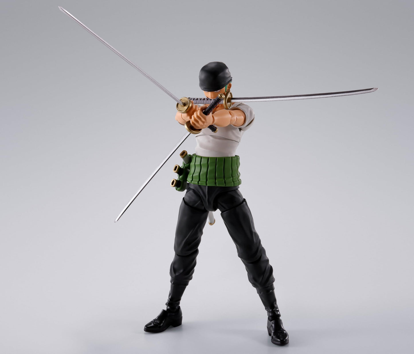 TAMASHII NATIONS - One Piece - Roronoa Zoro -Romance Dawn-  Bandai Spirits S.H.Figuarts Action Figure