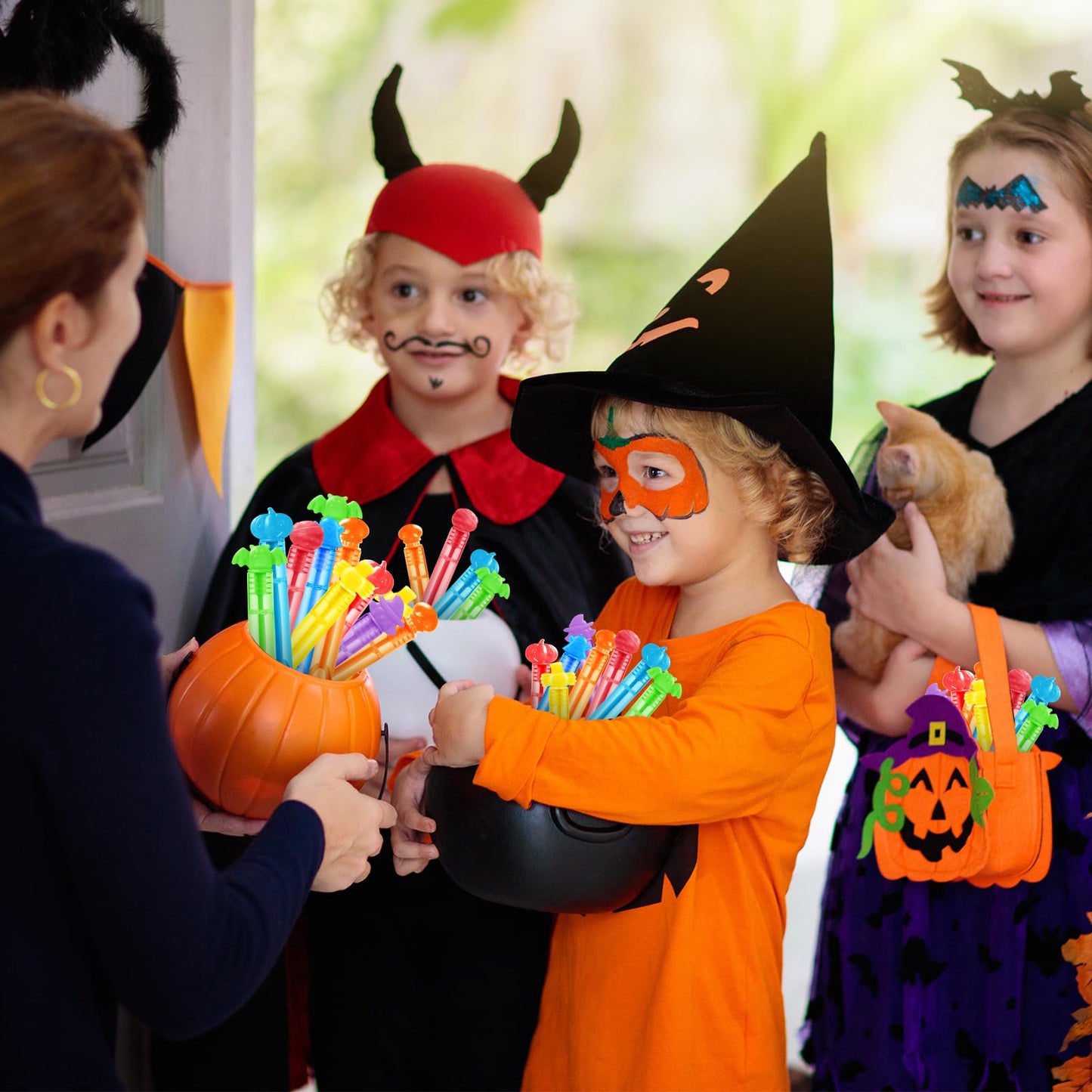 80PCS Mini Bubble Wands Party Favor for Kids, Bubble Wands Bulk, Bulk Party Favors for Birthday Gifts, Pinata Fillers, Classroom