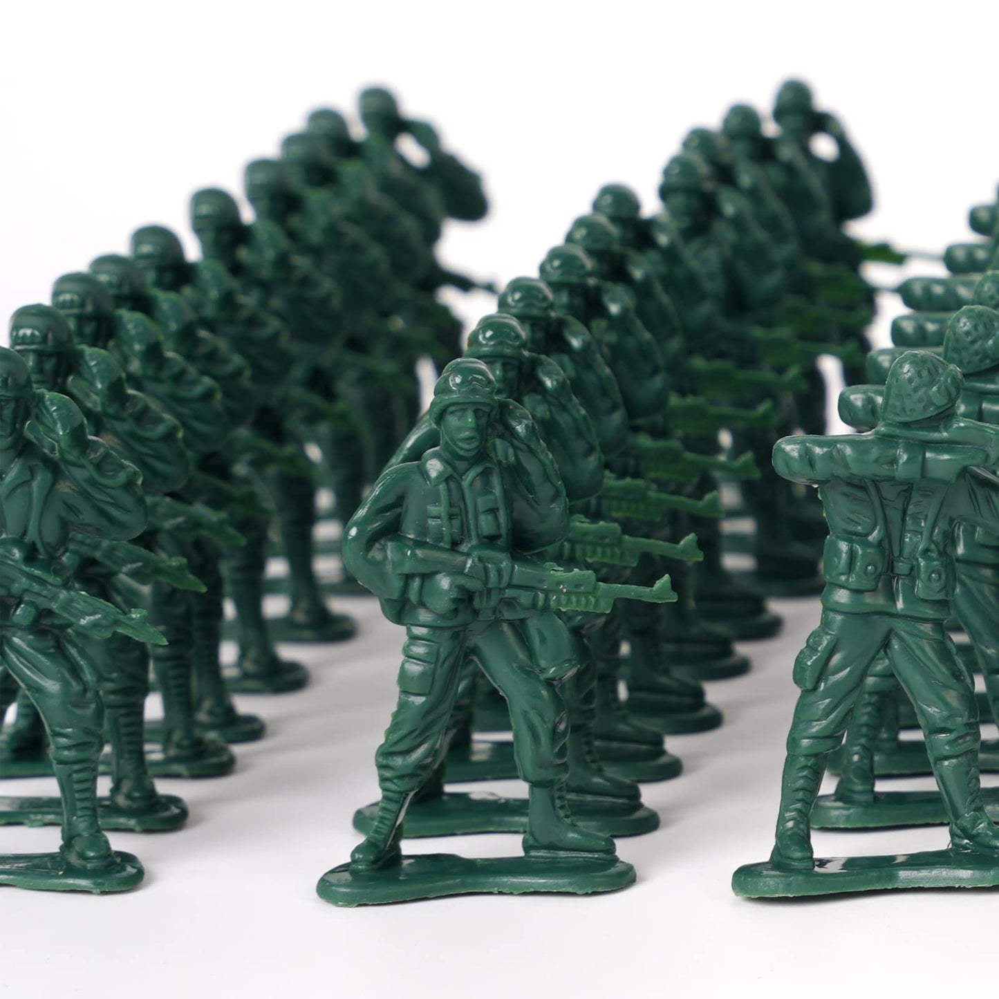 Wankko 2-Inch Green Plastic Army Men Action Figures - Pack of 100, 10 Unique Sculpts, Model Wankko052