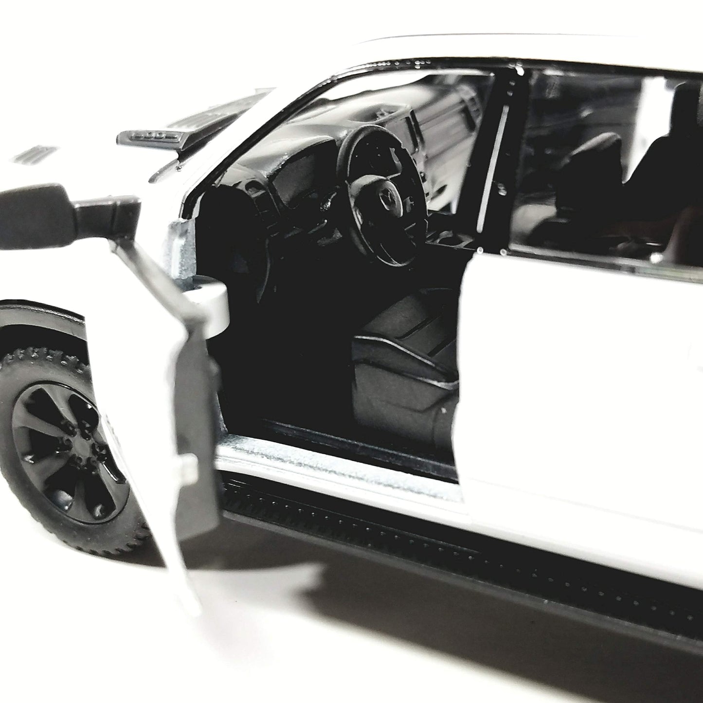 KiNSMART 2019 Dodge Ram 1500 Diecast Truck 1/46 Scale - White, Model k5365dy