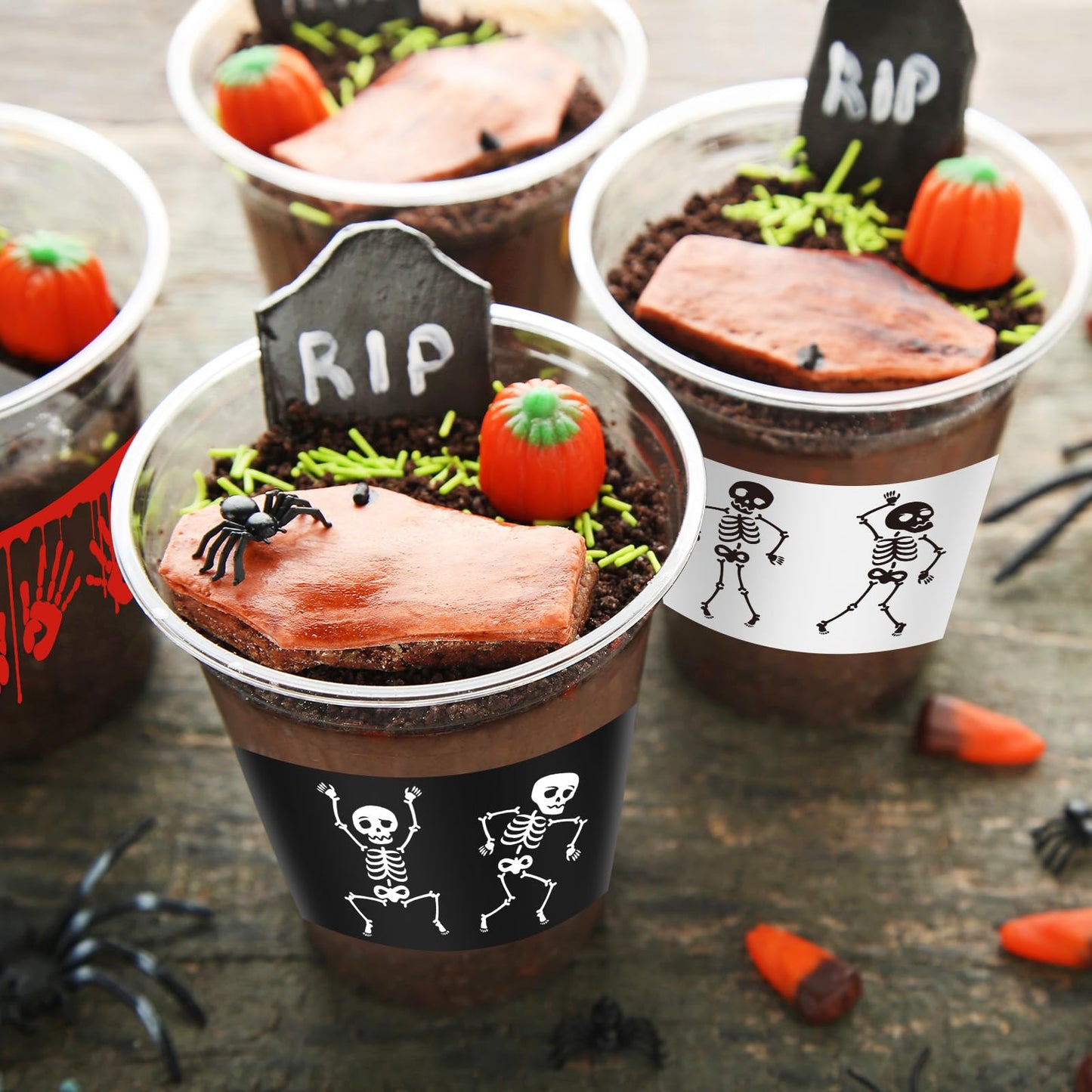 Sliner Halloween Party Plastic Cups 12 oz Halloween Disposable Cups Blood Splattered Skeleton Printed Design Halloween Cups for