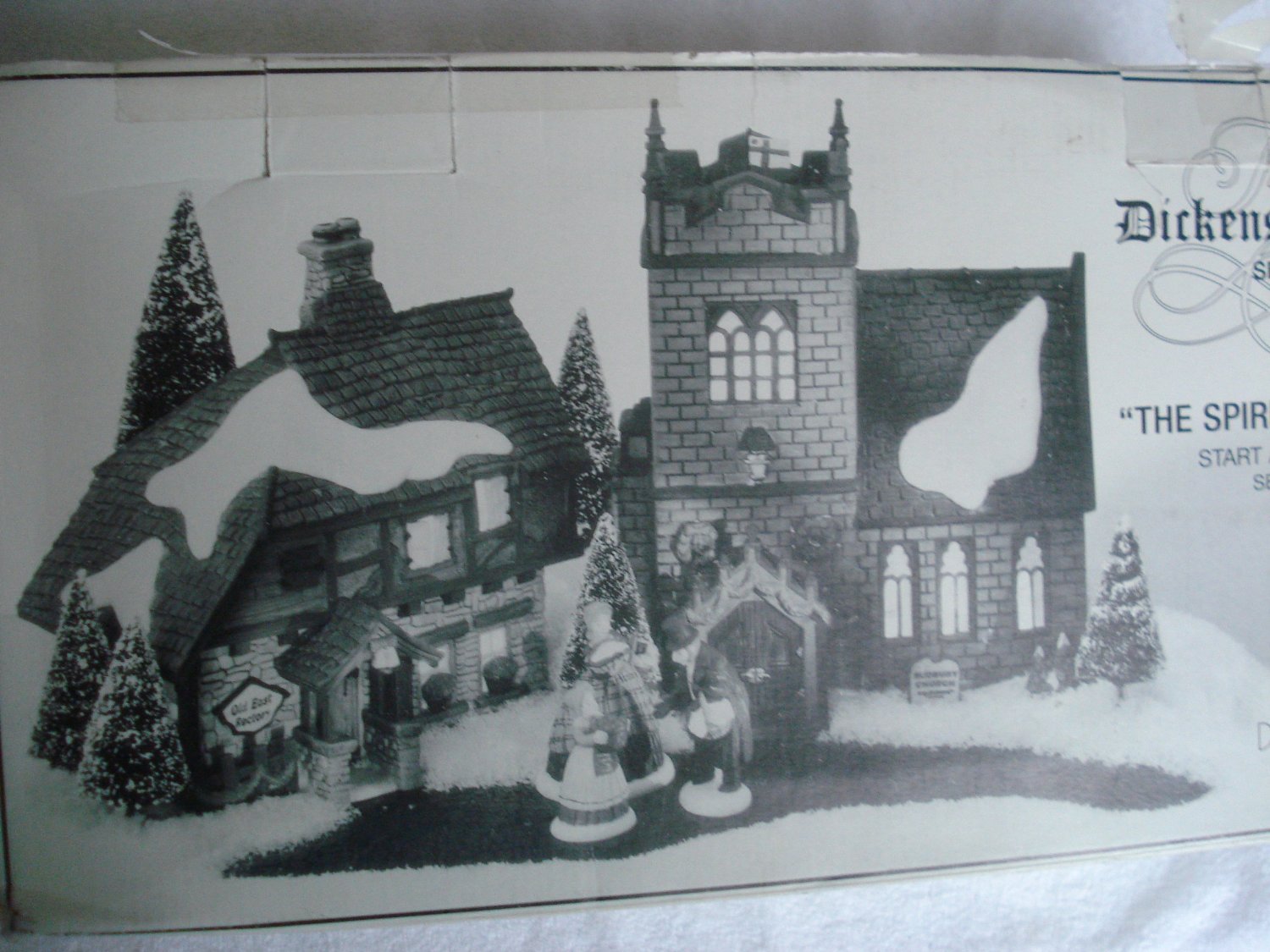 Dickens Village Dept 56 Start A Tradition 58322