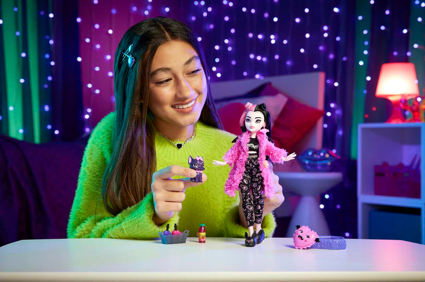 Monster High Doll, Draculaura Creepover Party Set With Pet Bat Count Fabulous, Sleepover Clothes & Accessories