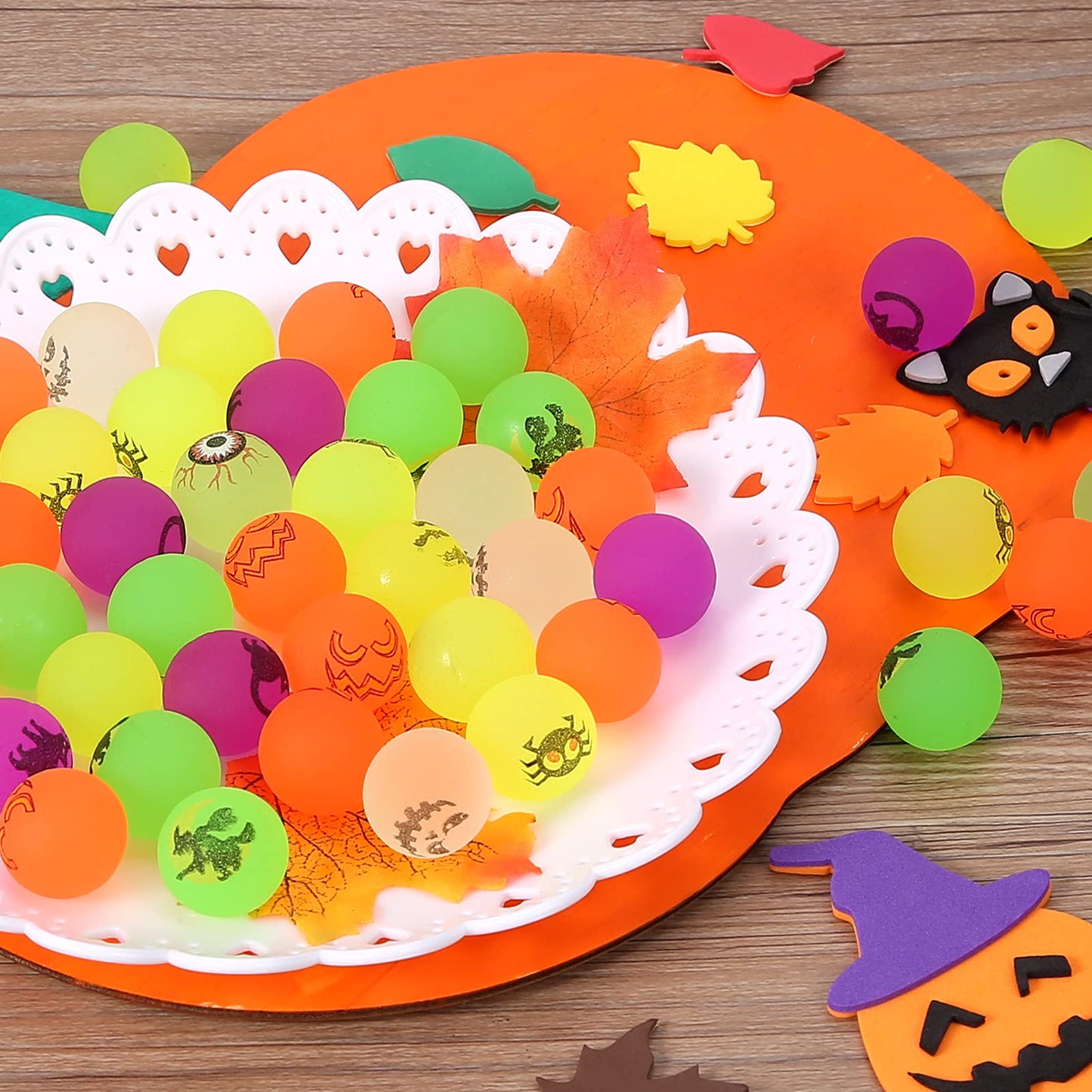 Pllieay 100 PCS Halloween Bouncy Balls for Kids, Glow in The Dark Bouncing Balls, Halloween Party Favor Supplies, School Classro