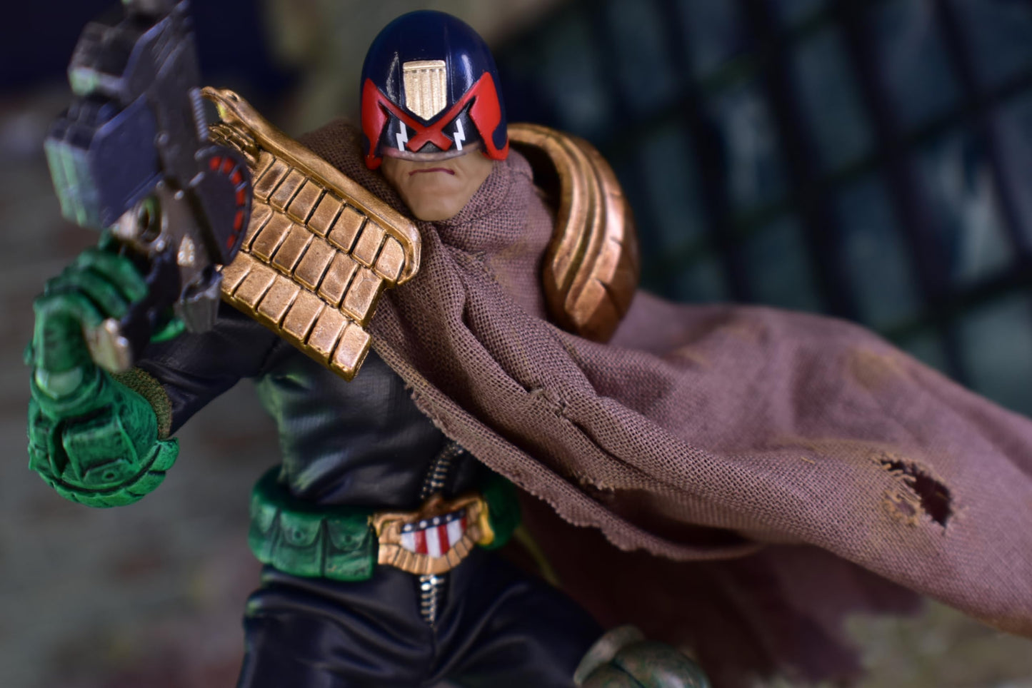 Hiya Toys 1:12 Scale Cursed Earth Judge Dredd Action Figure, 6" Multicolor, Model ESJ0273