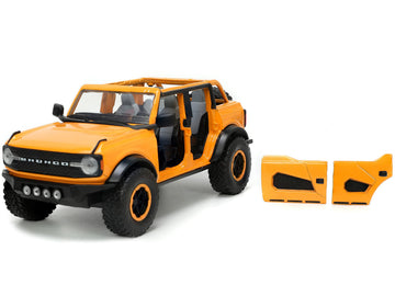 Jada Toys Just Trucks 1:24 2021 Ford Bronco Die-Cast Car Orange With Tire Rack, Toys For Kids And Adults