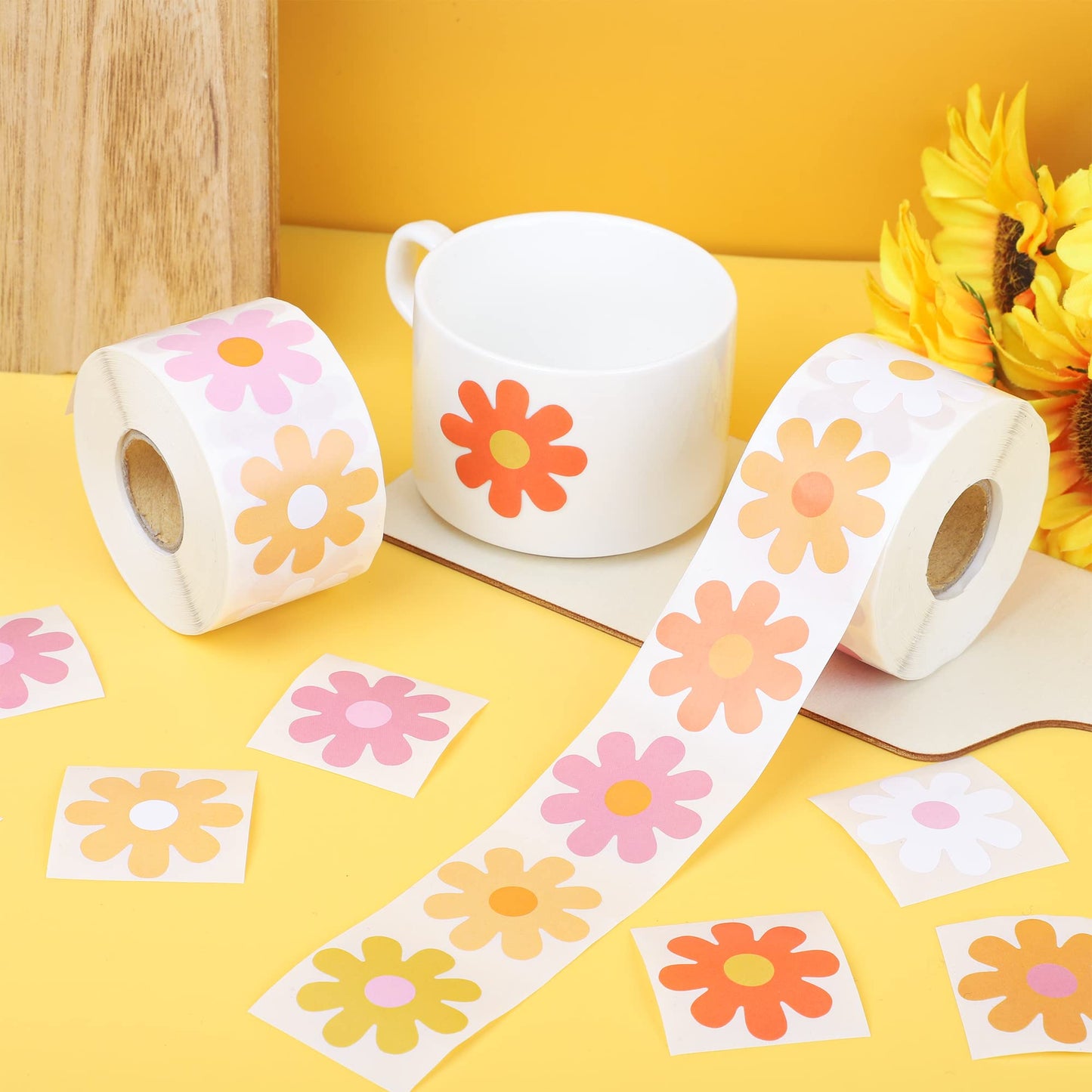 1200 Pcs Boho Daisy Stickers Hippie Groovy Stickers Retro Flowers Self-Adhesive Decals Daisy Flowers Stickers 60S 70S Party Favo