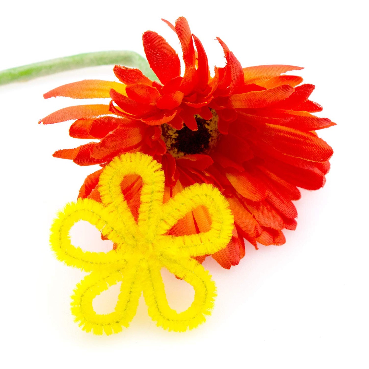 Waycreat 200 Pieces Pipe Cleaners Yellow Chenille Stem for DIY Art Craft Decorations (6mm x 12 Inch)
