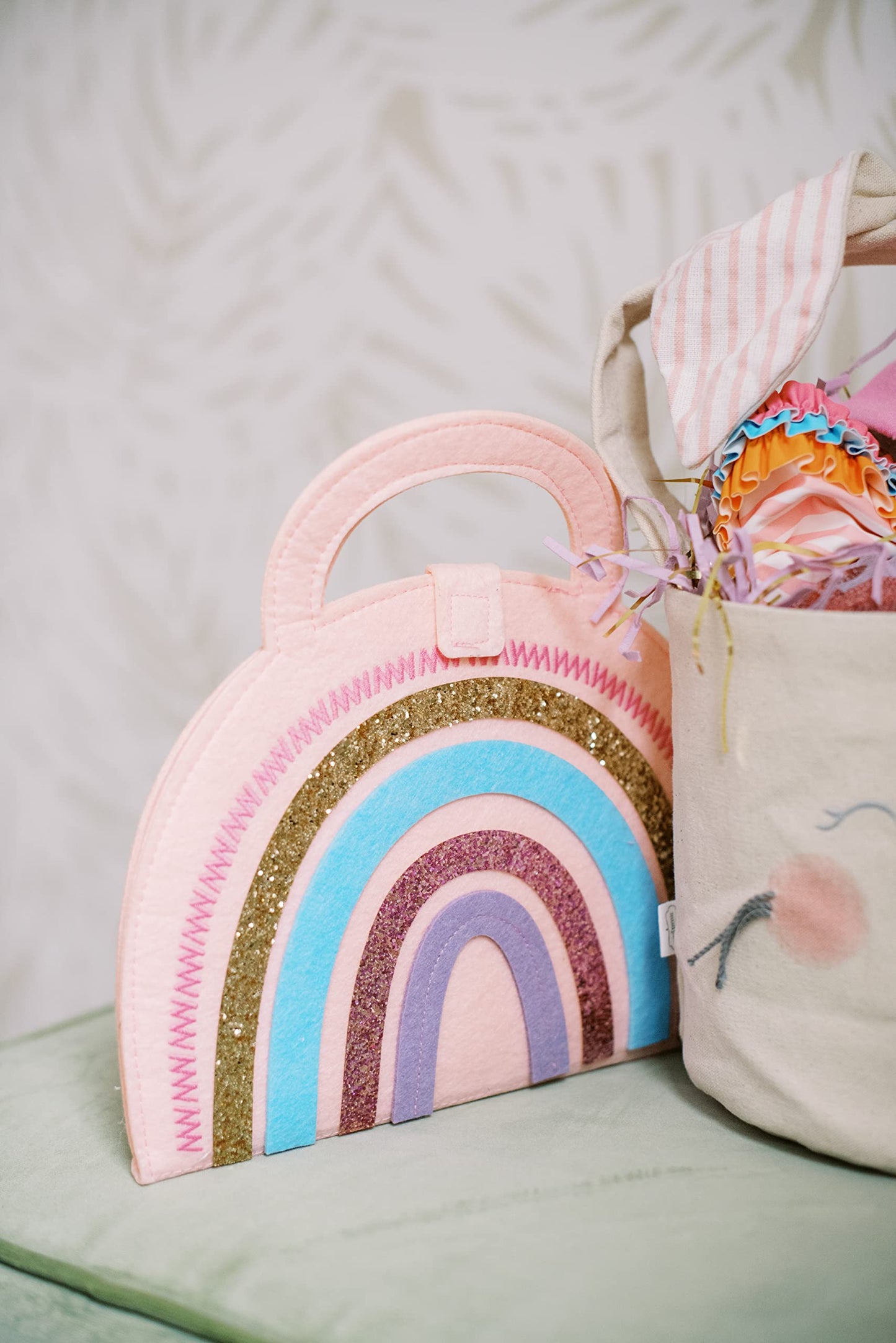 Mud Pie, Rainbow Girl Art Portfolio and Crayon Set