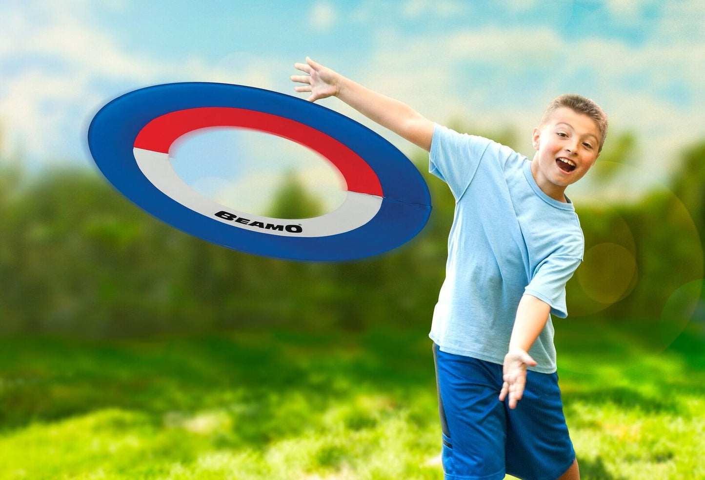 Toysmith Get Outside GO! Beamo Flying Hoop, 30-Inch, Multi Color, Perfect for Outdoor Fun and Games, Assorted Colors (6101AM)