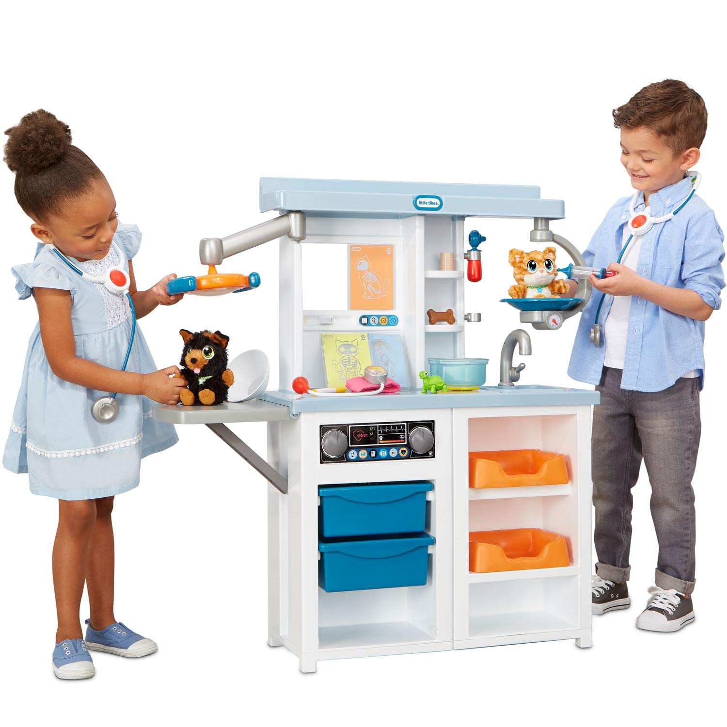 Little Tikes Vet Toys for Kids - My First Pet Doctor Checkup Pretend Play Set Veterinarian Playset - Over 15 Accessories, Multic