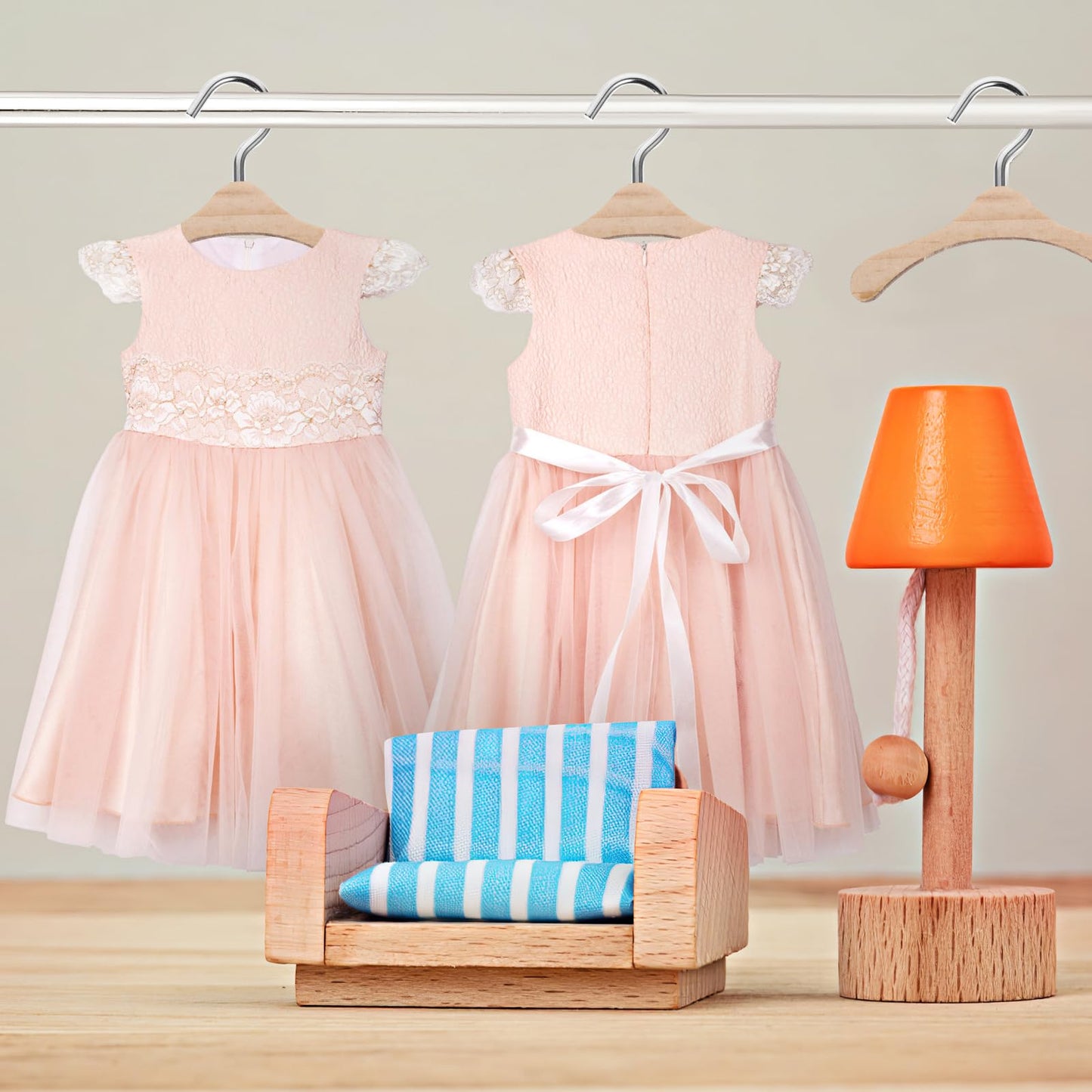 Iplusmile Mini Wooden Dolls Clothes Hanger: 10Pcs Miniature Clothes Hangers Wardrobe Furniture Accessories For Dollhouse Supplie