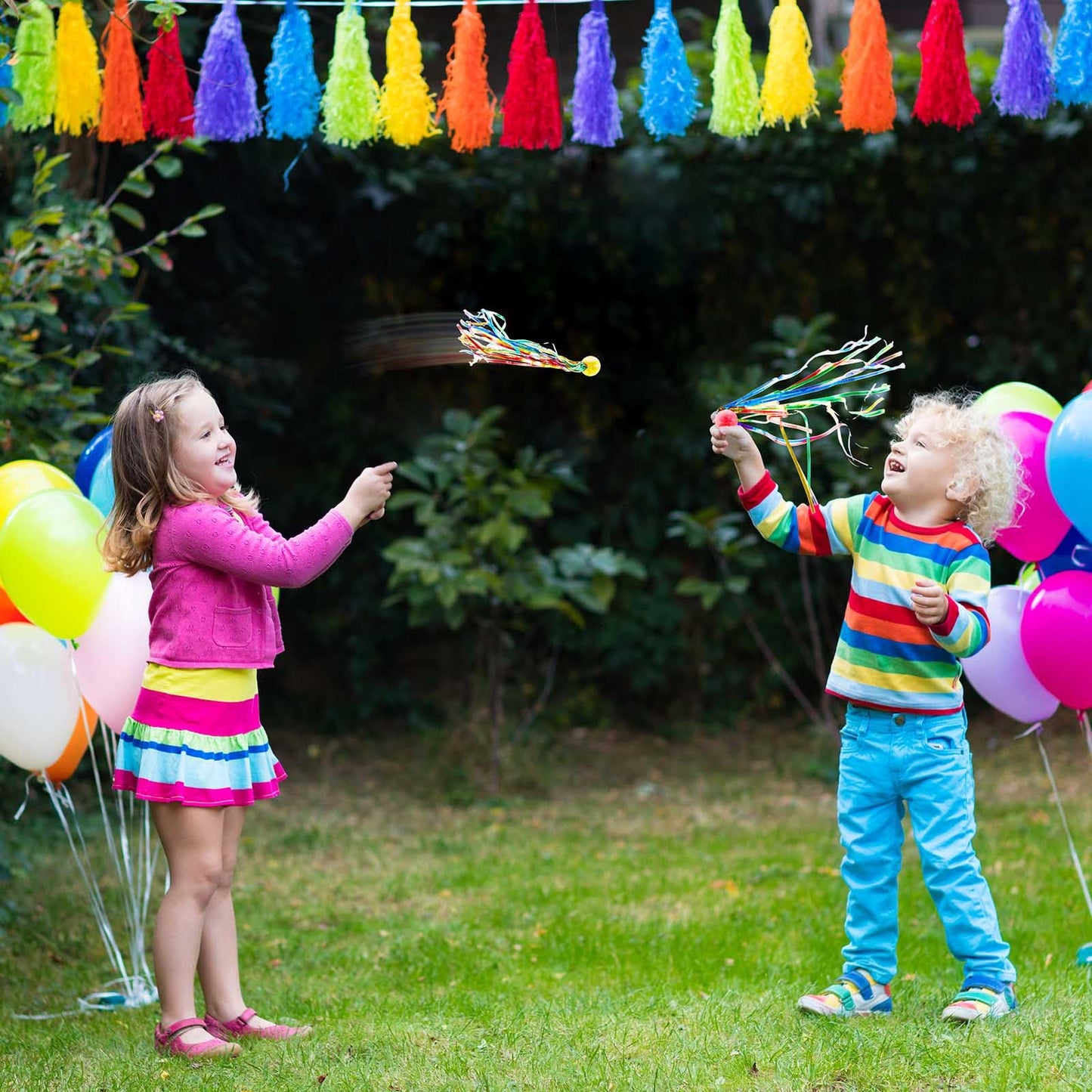 Hungdao 10 Pcs Bouncy Balls Party Favors for Kids Goodie Bags Filler Large Rubber Bouncy Balls with Colorful Streamers Rainbow P