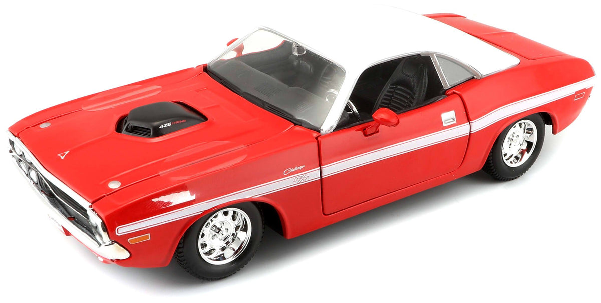 1970 Dodge Challenger R/T Coupe Red With White Top And White Stripes 1/24 Diecast Model Car By Maisto