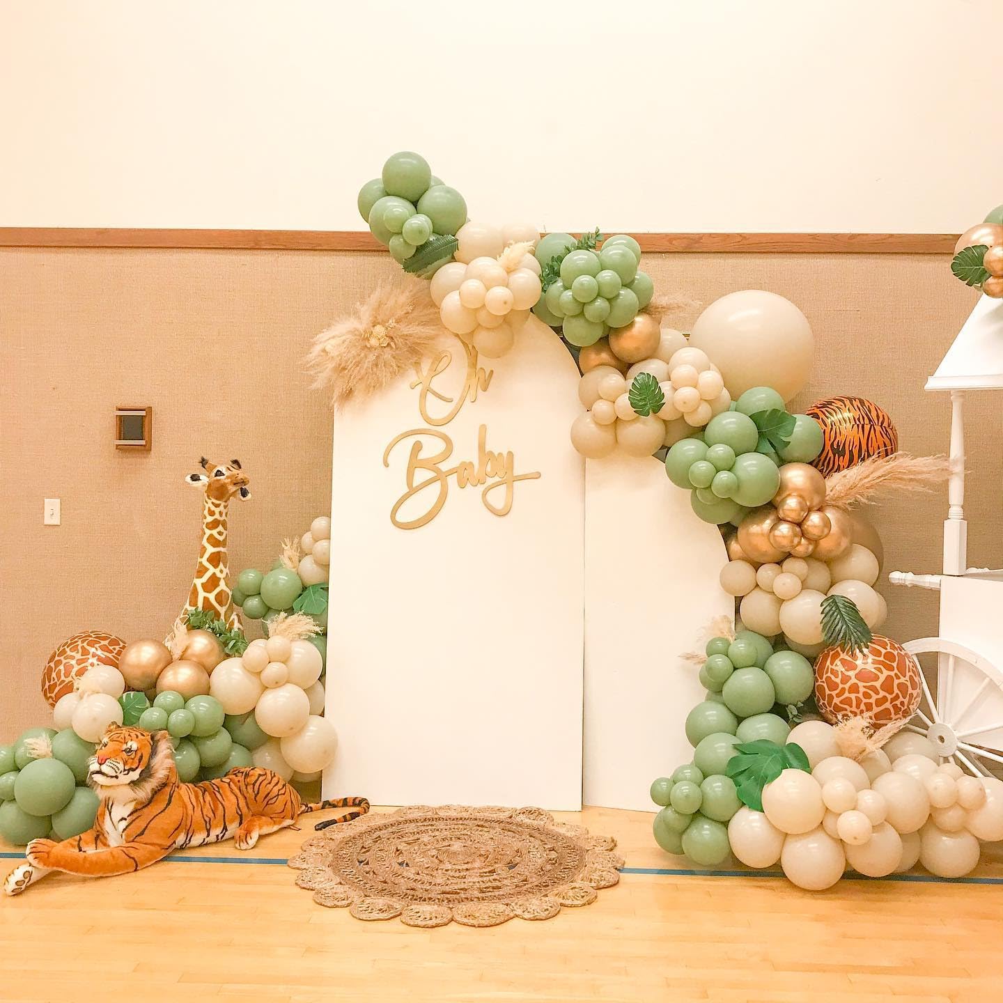 Bezente Sage Green Latex Party Balloons - 150 Pack 5 Inch Round Helium Dusty Green Olive Balloons For Birthday Graduation Baby S