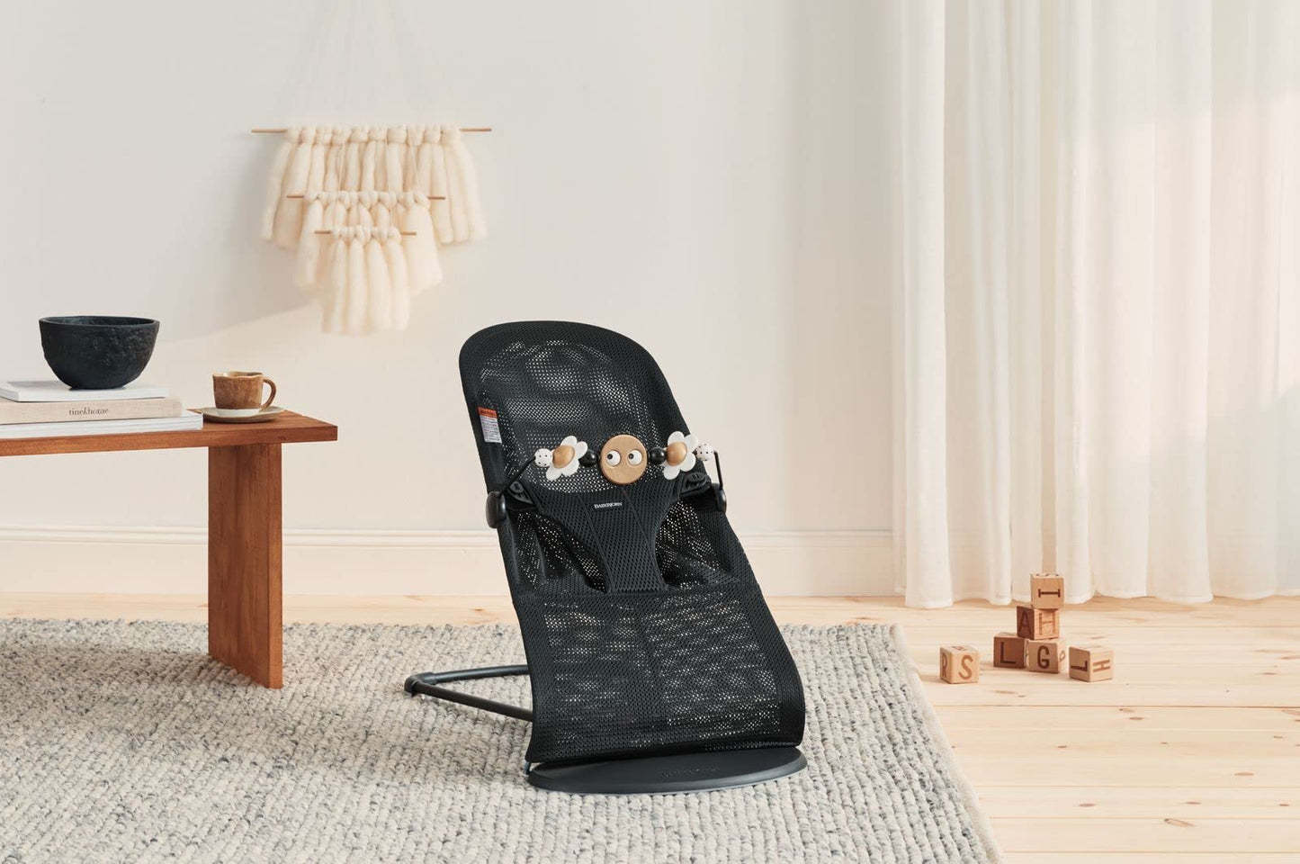 BabyBjörn Googly Eyes Toy for Bouncer in Black & White - Engaging Infant Accessory for Playtime and Development