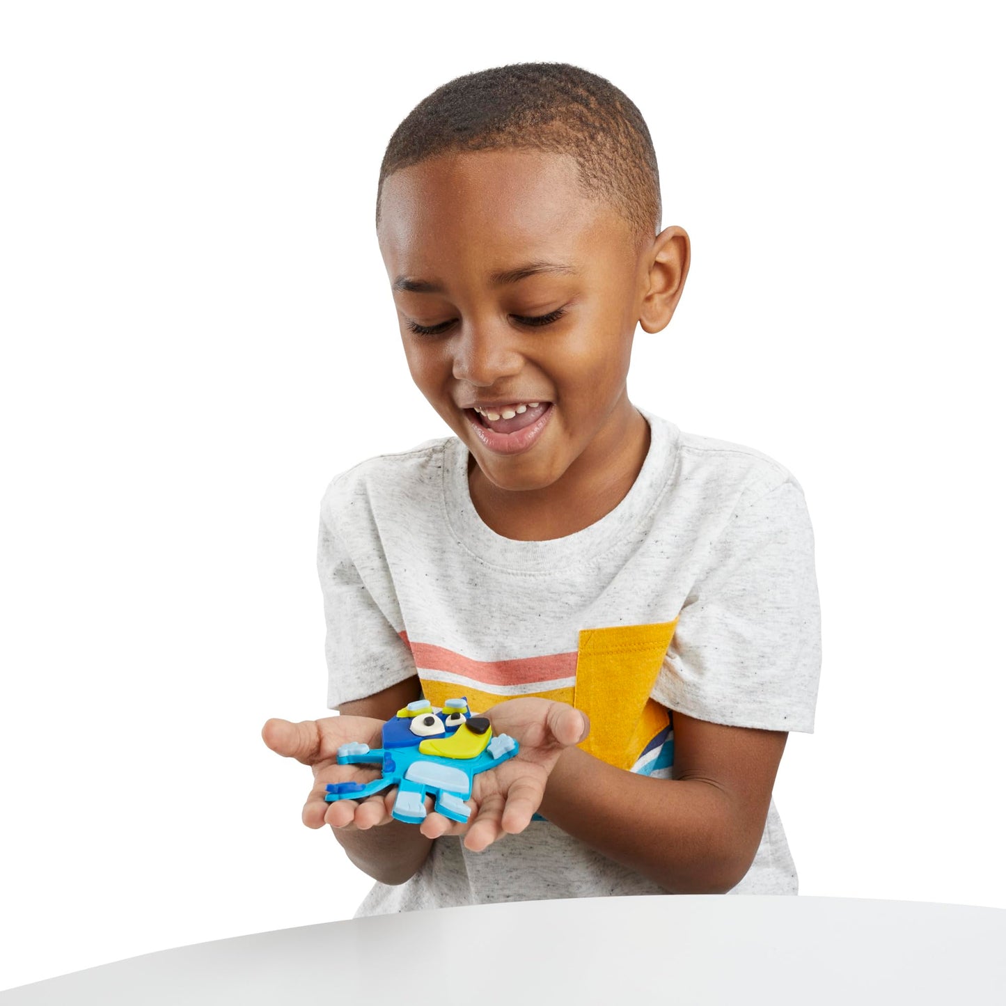 Play-Doh Bluey Make 'N Mash Costumes Playset For Kids 3 Years And Up With 11 Cans Of Modeling Compound, Non-Toxic