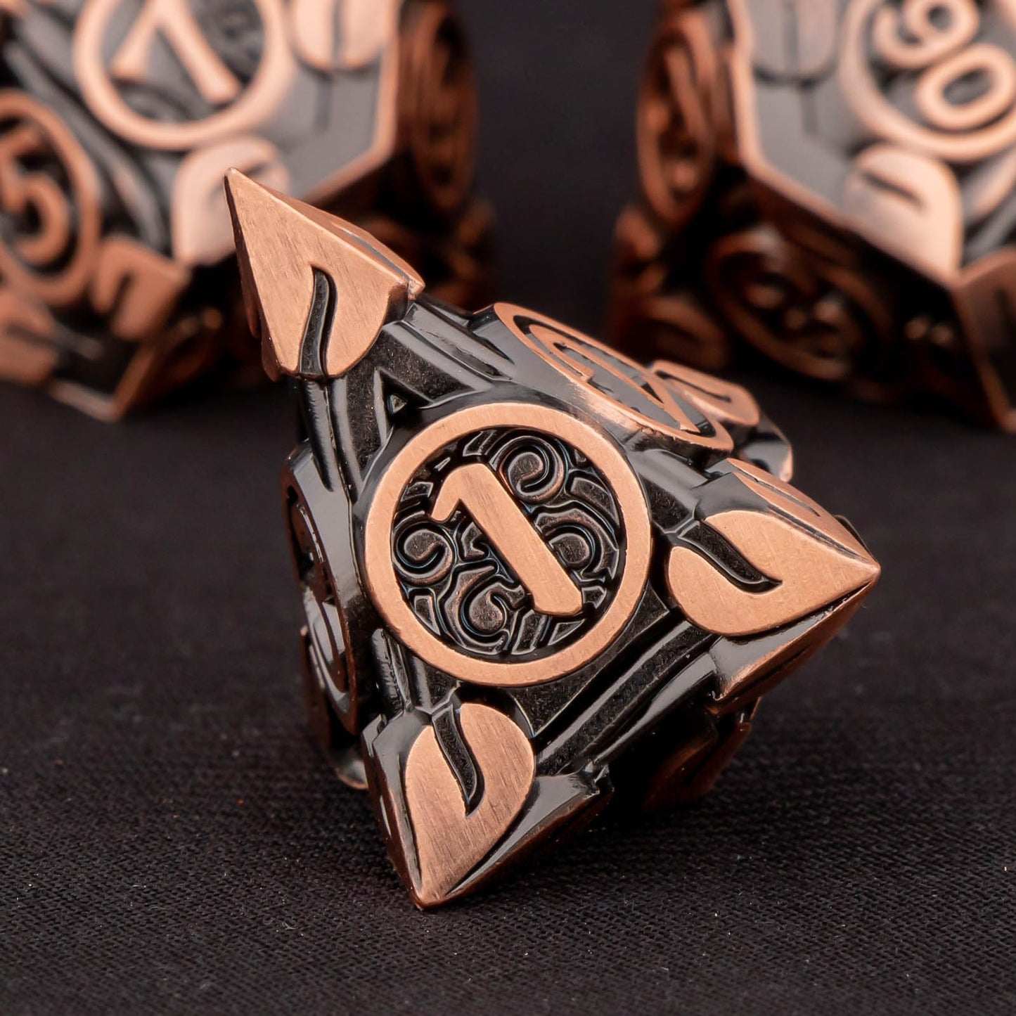 Kerwellsi Blood Vines Leaf Metal Dnd Dice Set D&D With Gift Box, 7Pcs Dungeons And Dragons Role Playing Dice, Polyhedral Handmad